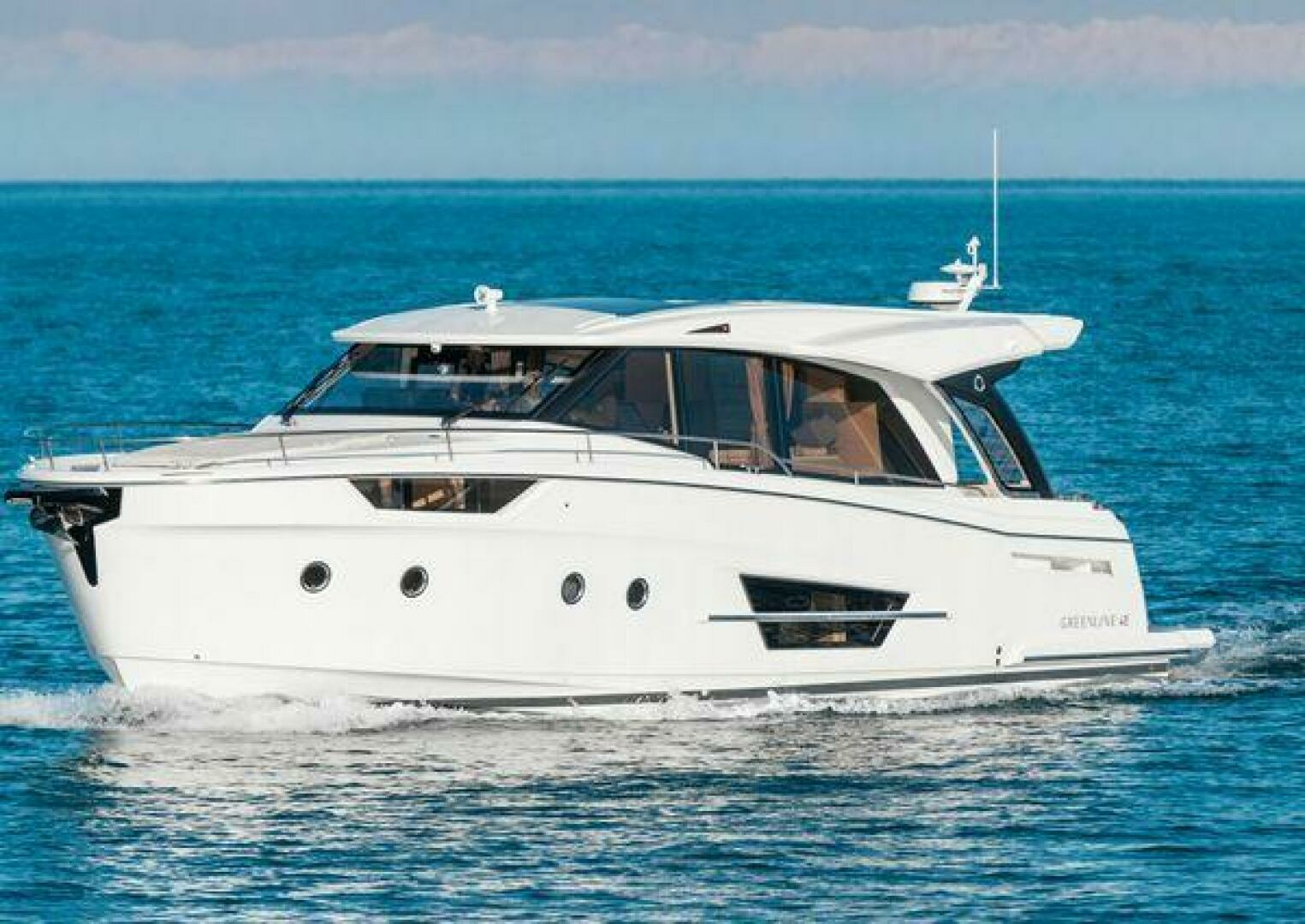 2027 Greenline 45 Coupe - Image 4