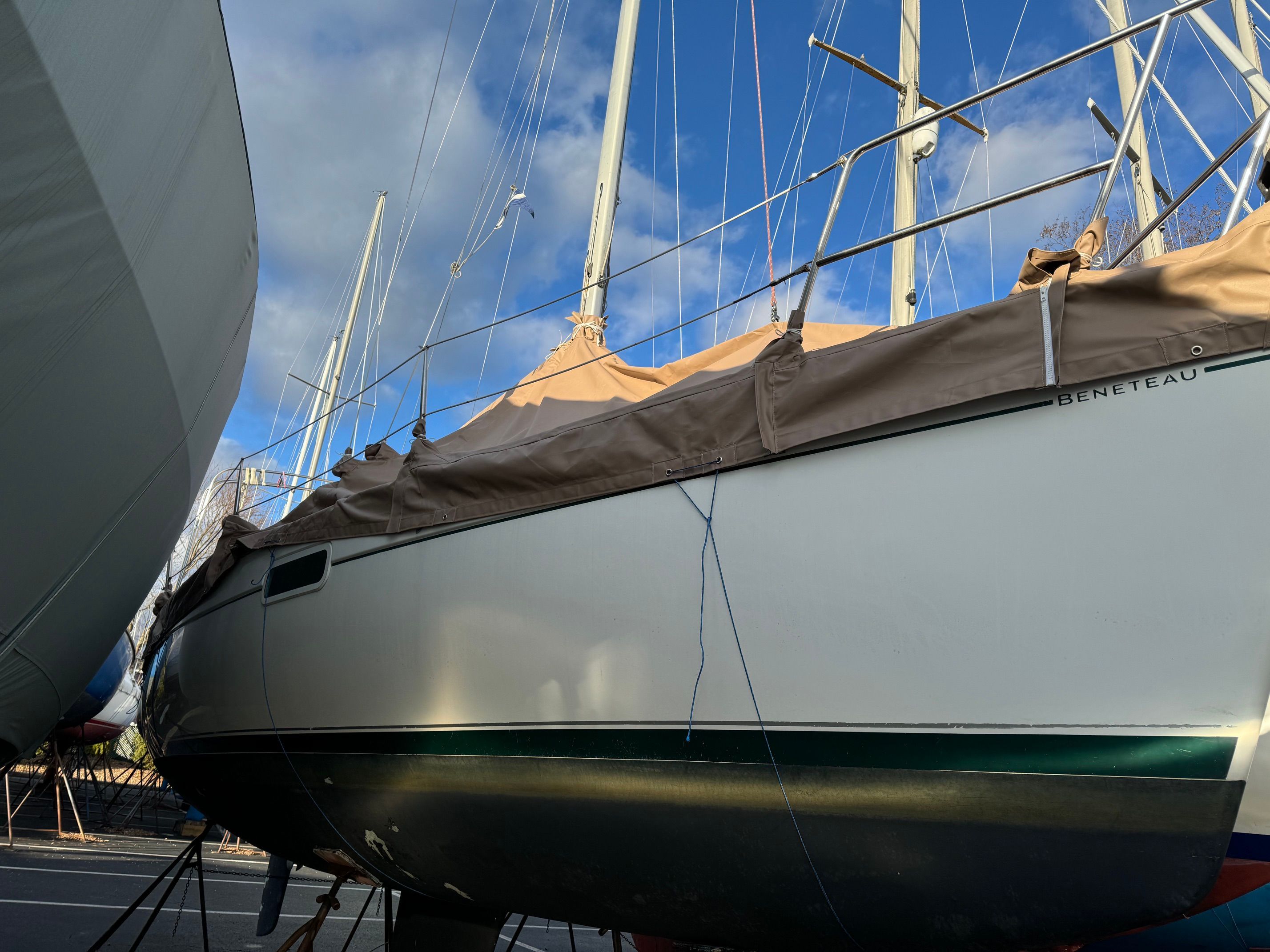 2000 Beneteau Oceanis 321 - 29