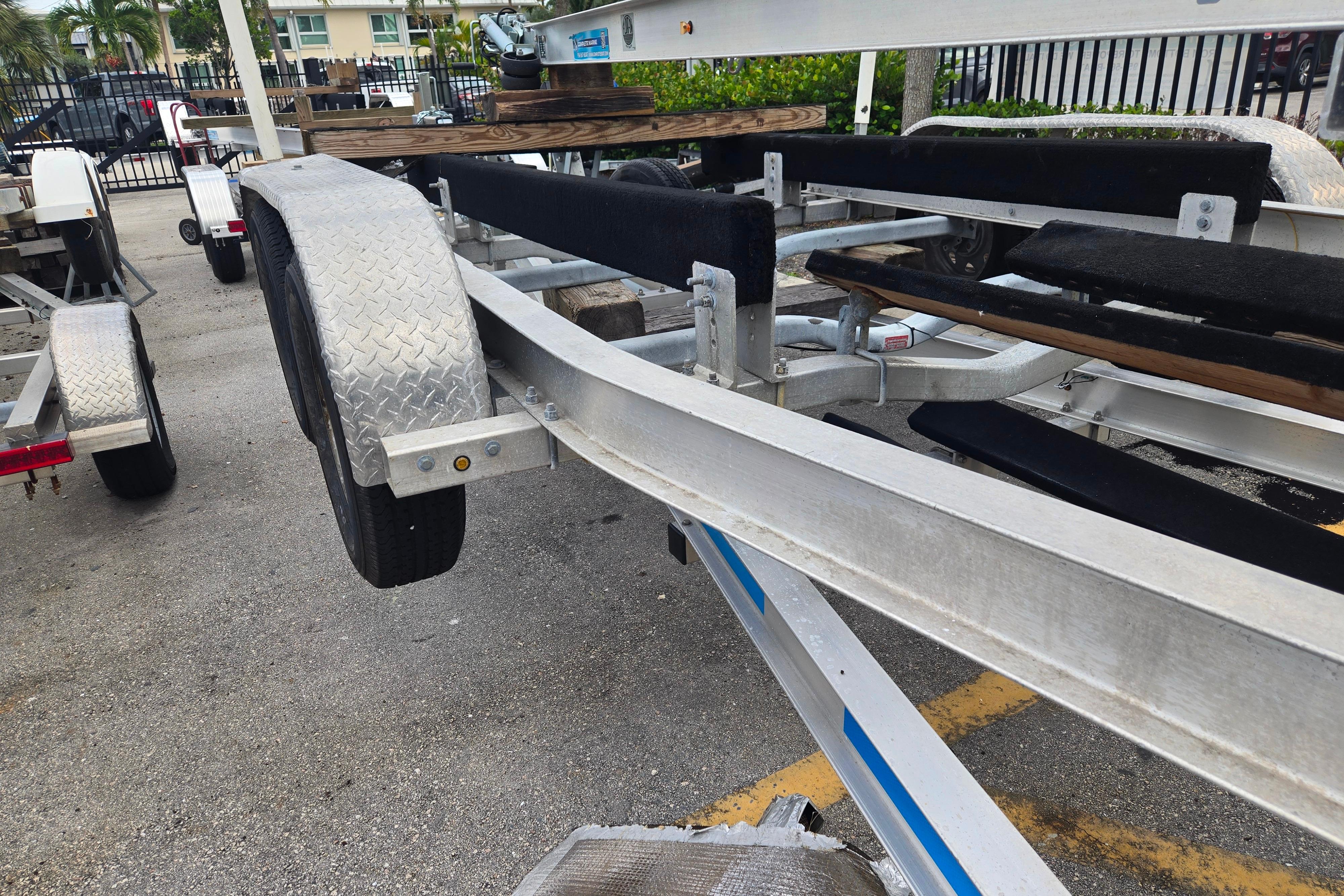 2015 Trailer 20-22 Tandem