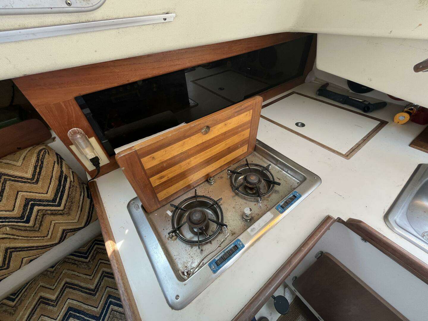 1980 Pearson Pearson 30 - Image 38