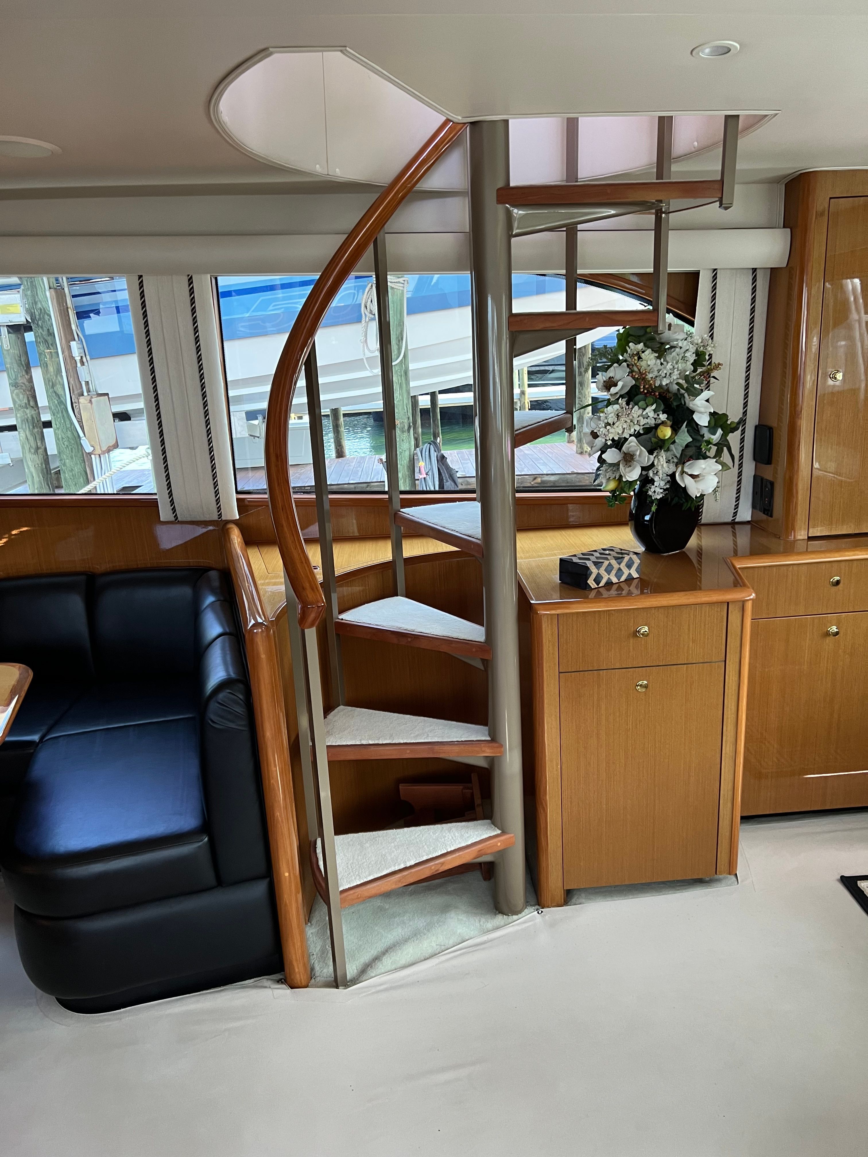 2002 Viking 61 Enclosed Bridge - 50