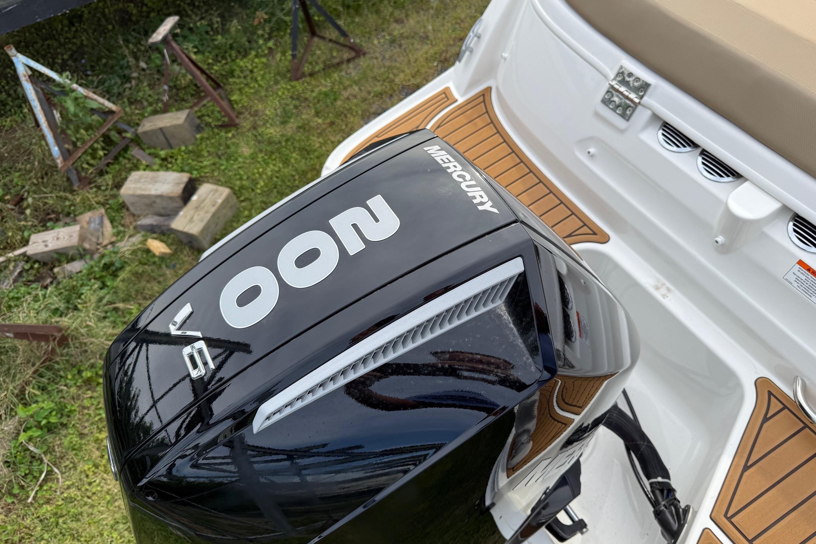 2026 Bayliner VR6 Bowrider OB with Mercury 200 V6 outboard engine.
