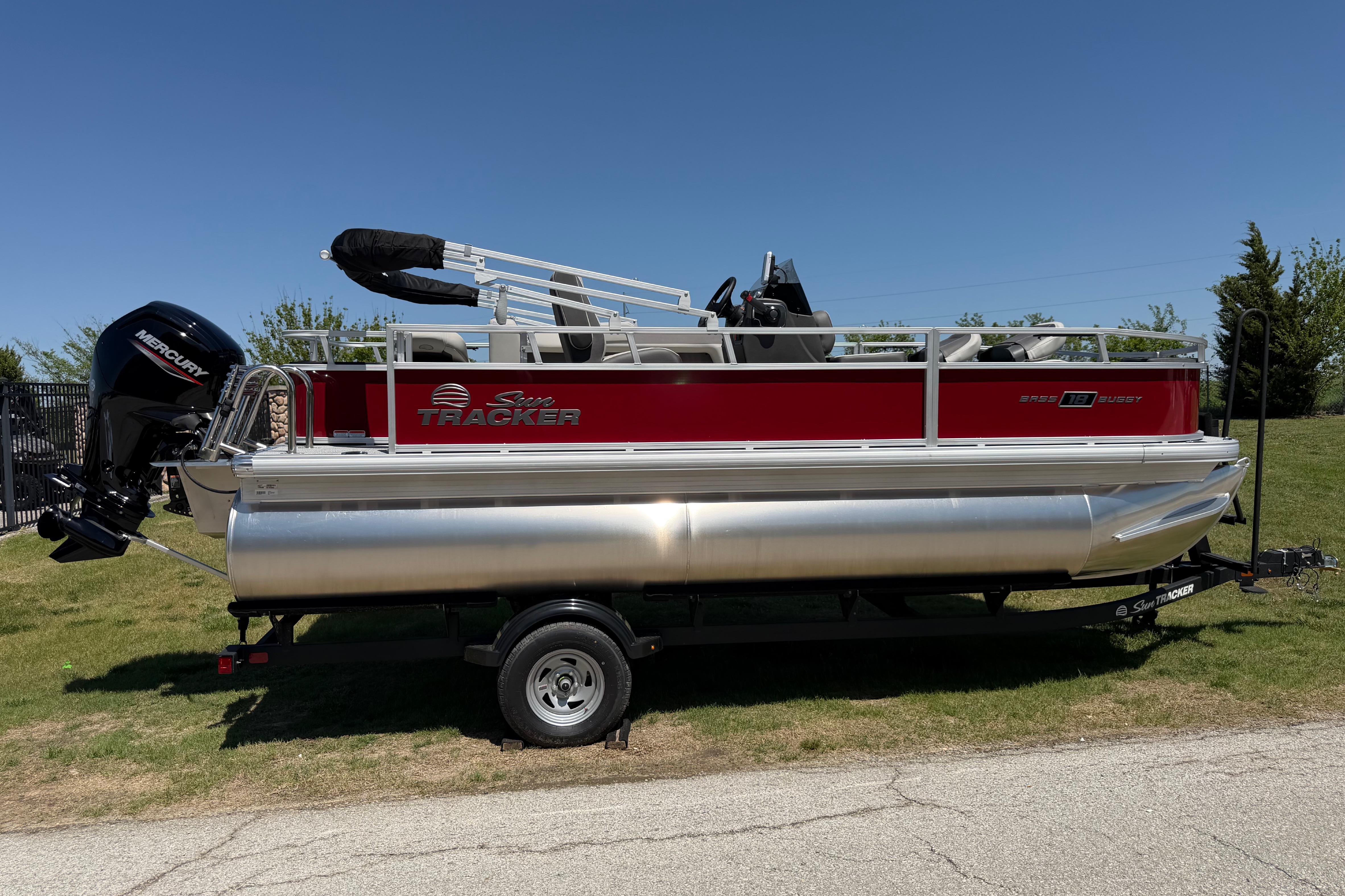 2026 Sun Tracker Bass Buggy 18 DLX