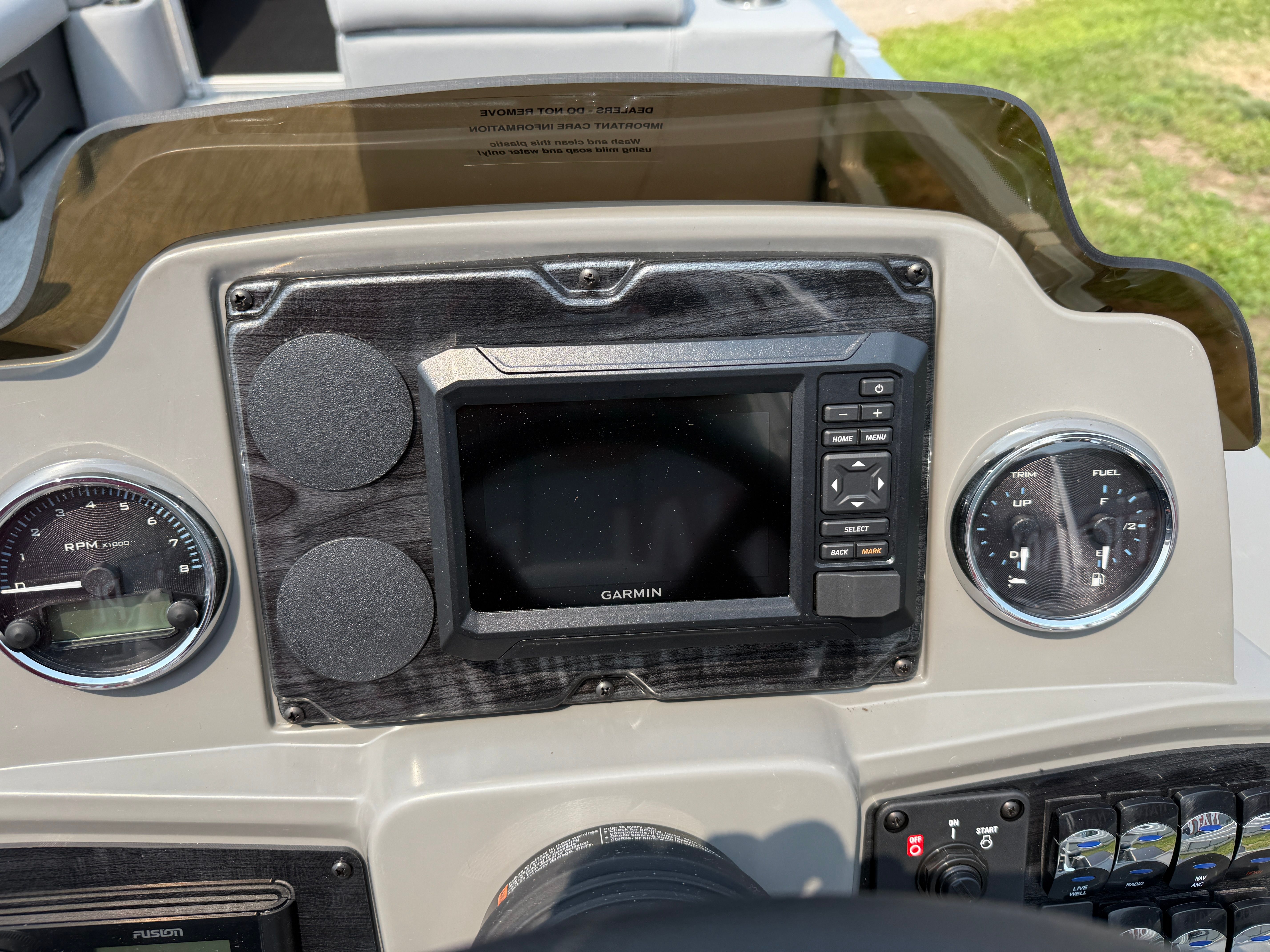 2026 Tahoe Sport Rear Fish 2385 & 4-Stroke $33995 - 14
