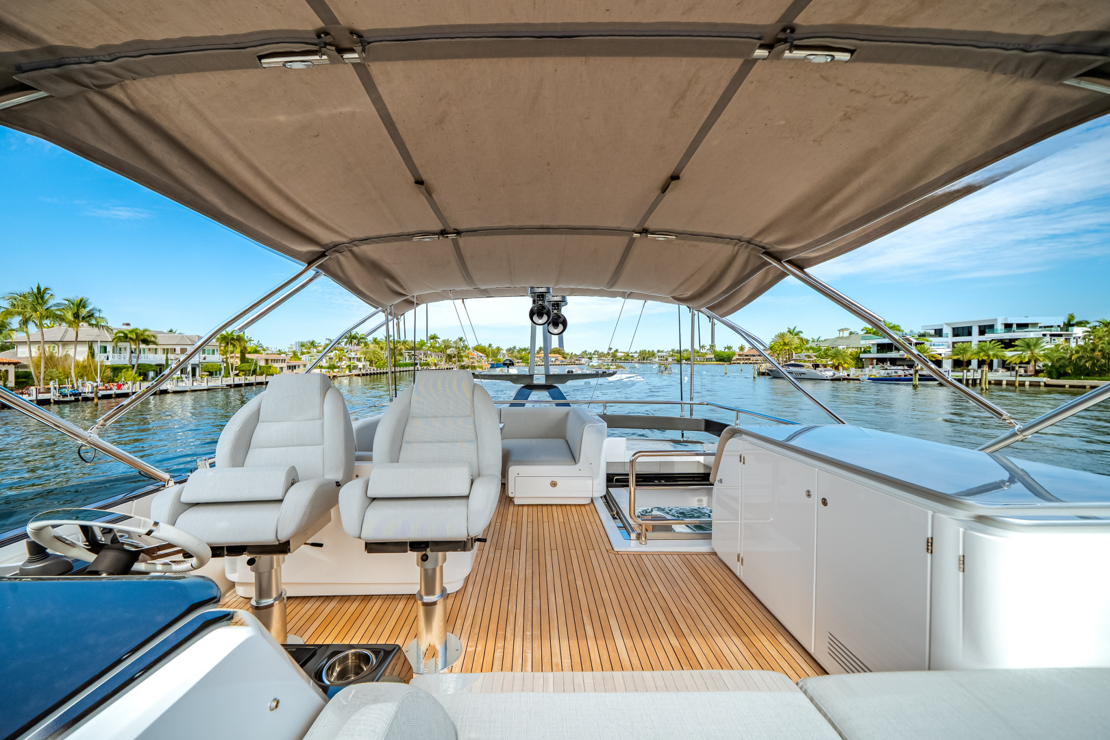 2026 Azimut S8 - Image 78