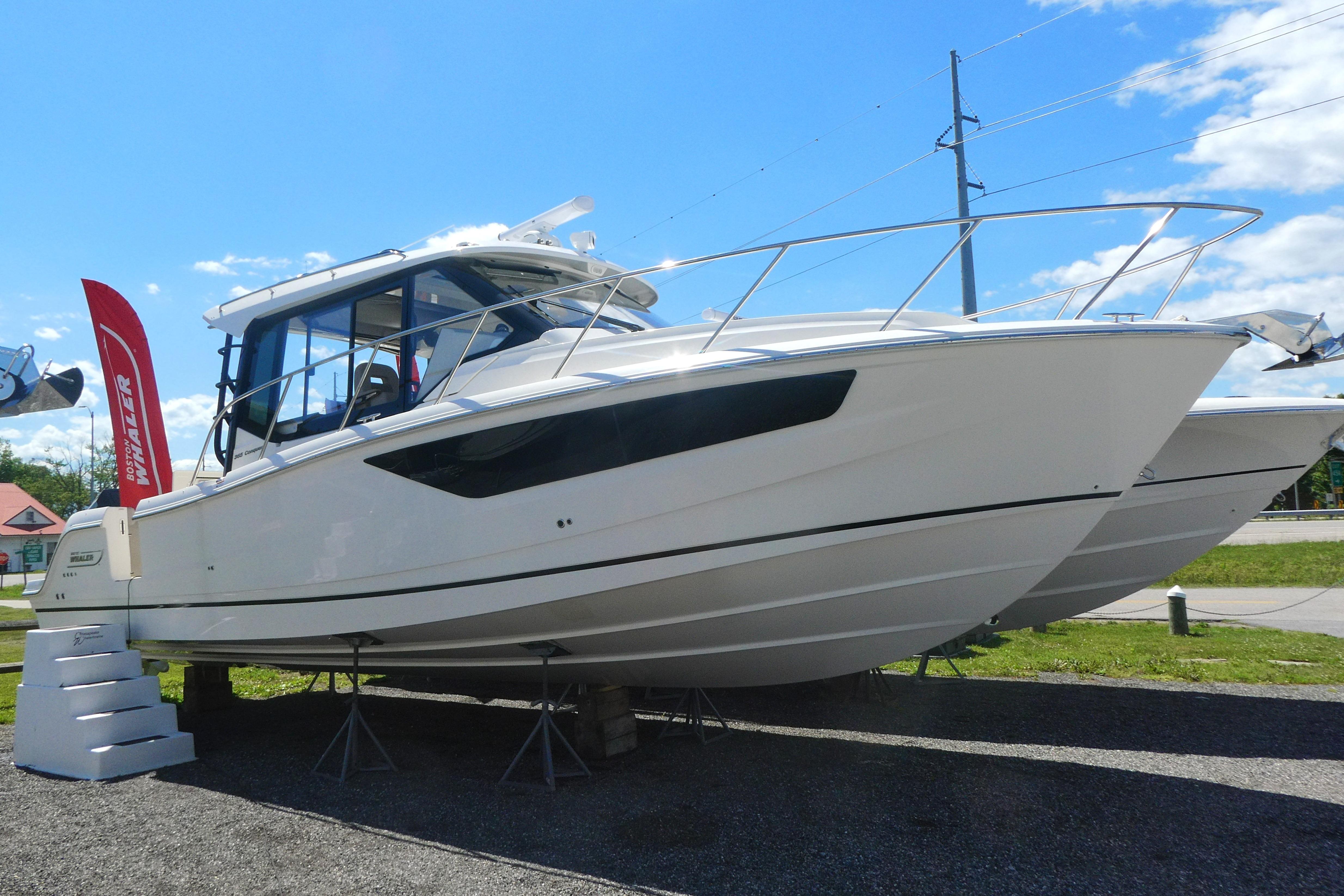 2025 Boston Whaler 365 Conquest