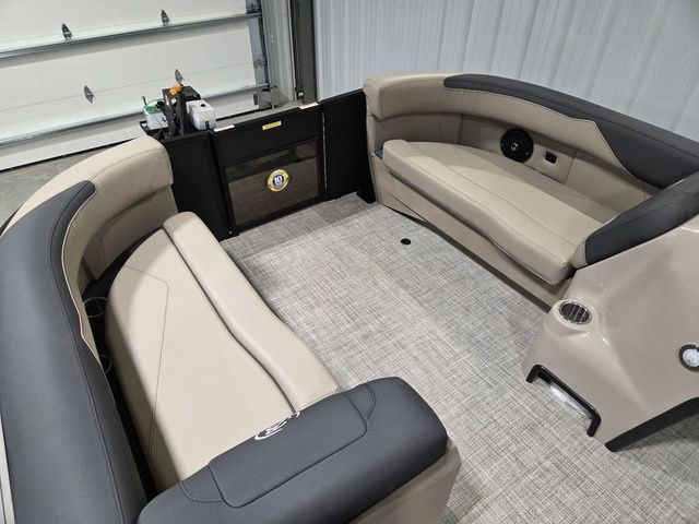2027 BARLETTA BOATS Sanza 22 UC - 16