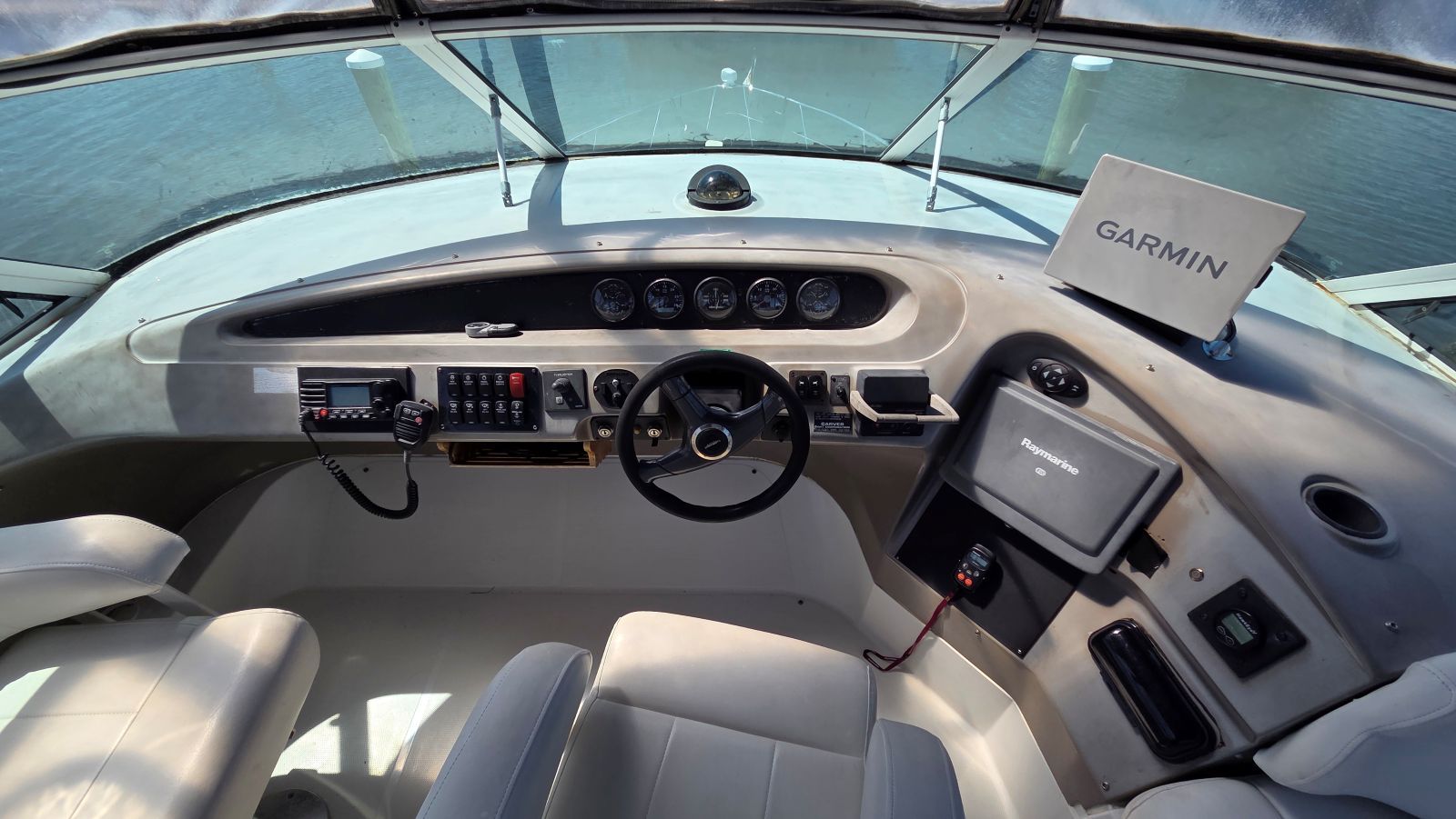 Interior of 2000 Carver 450 Voyager Pilothouse with Garmin navigation.