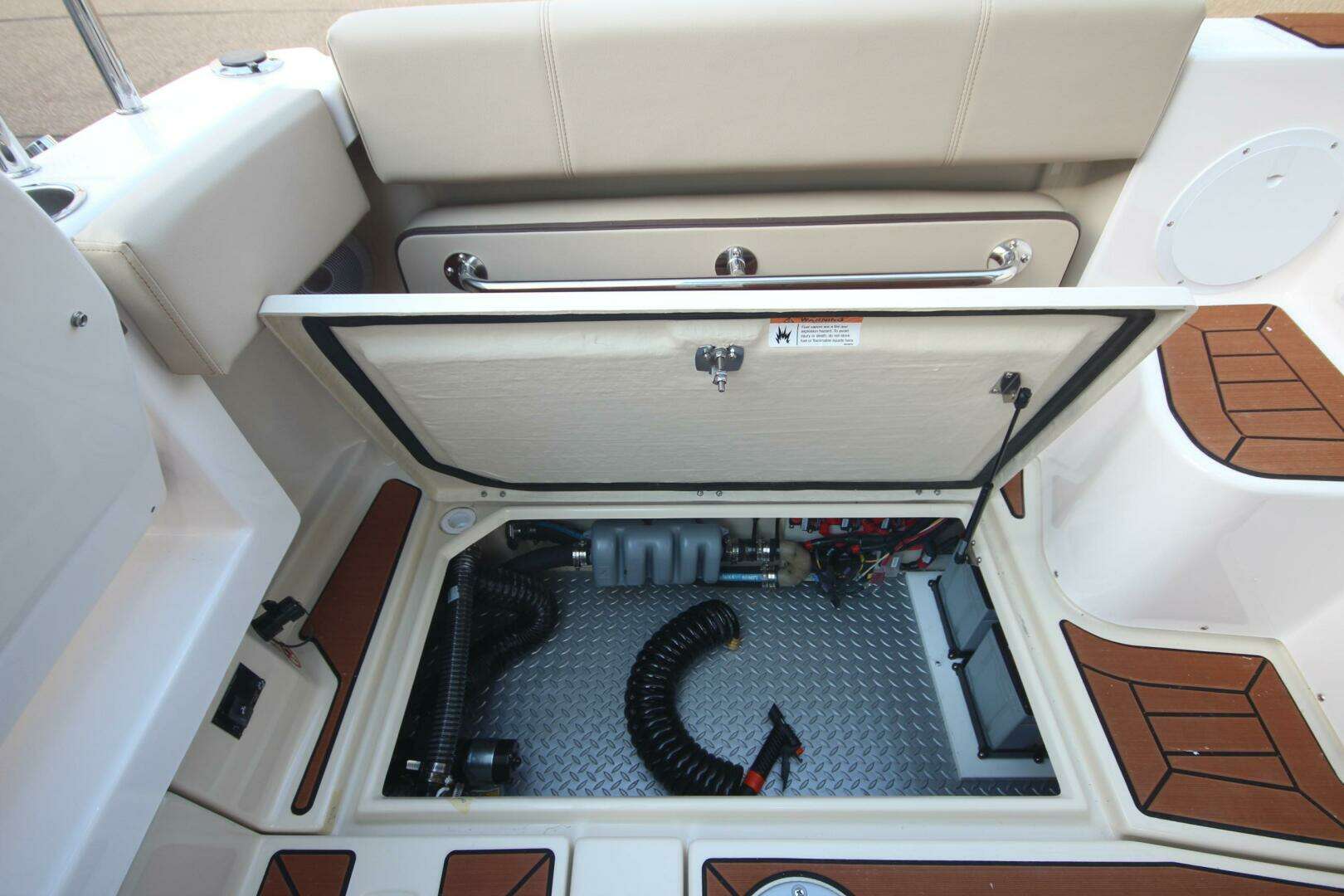 2025 Ranger Tugs R-29 Command Bridge Luxury Edition - Image 20