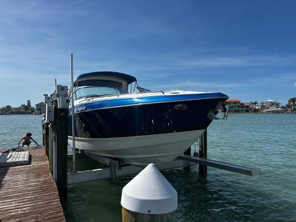 2017 Formula 350 Crossover Bowrider - 17