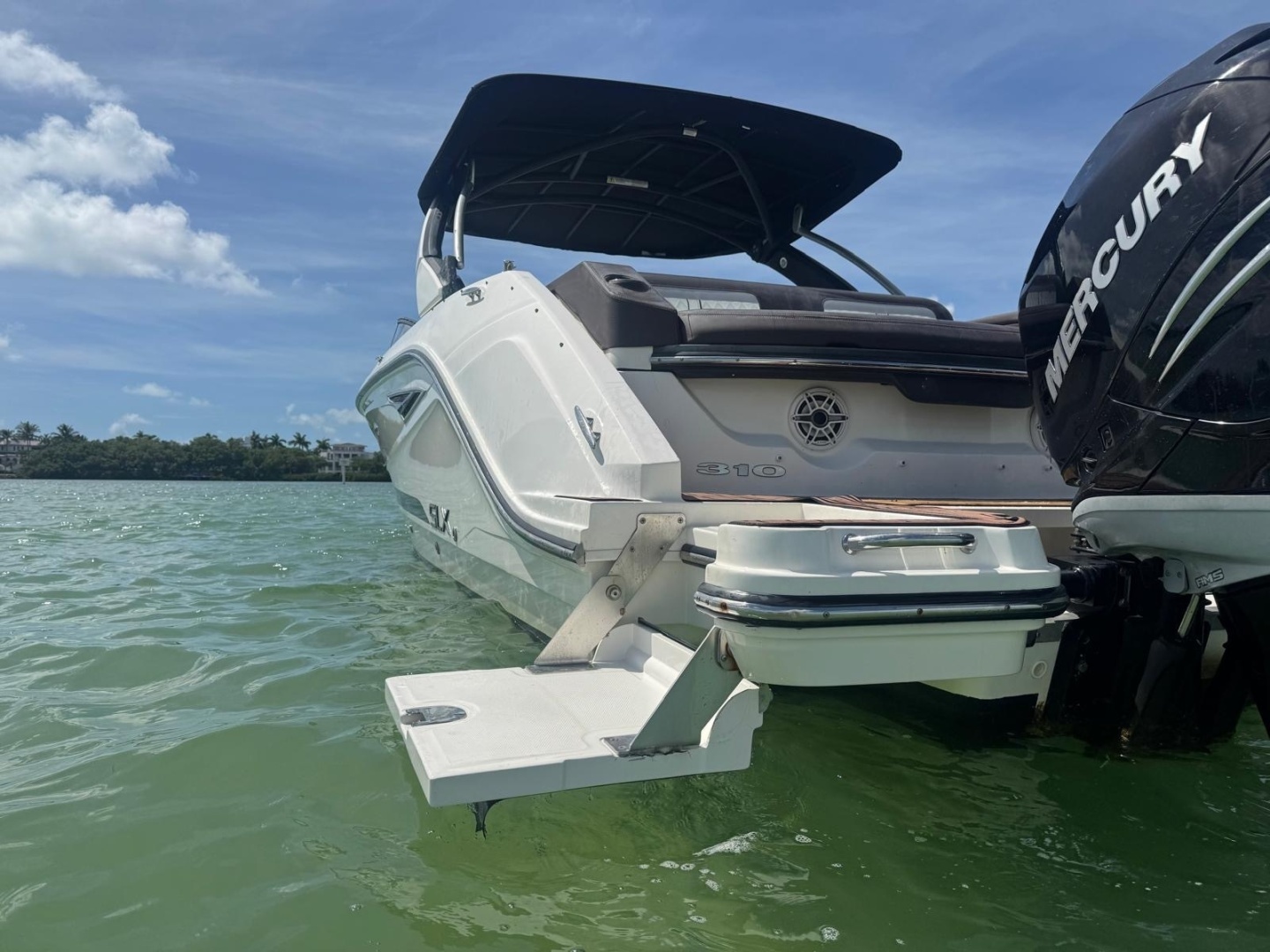 2017 Sea Ray — - Image 16