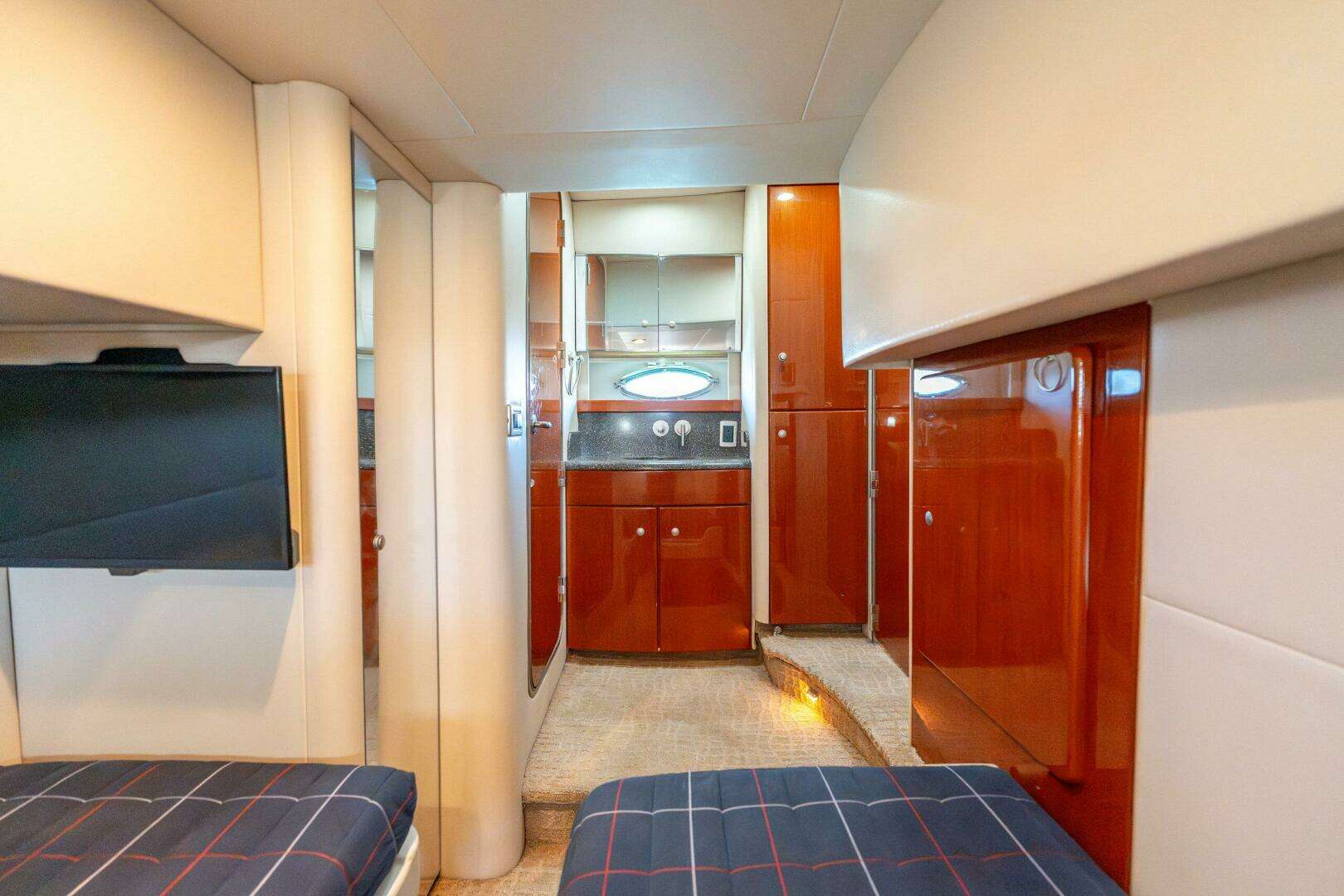 2007 Formula 45 Yacht - Image 97