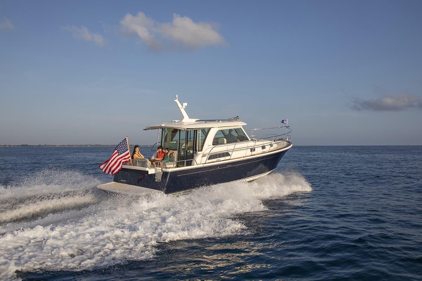 2027 Sabre 38 Salon Express
