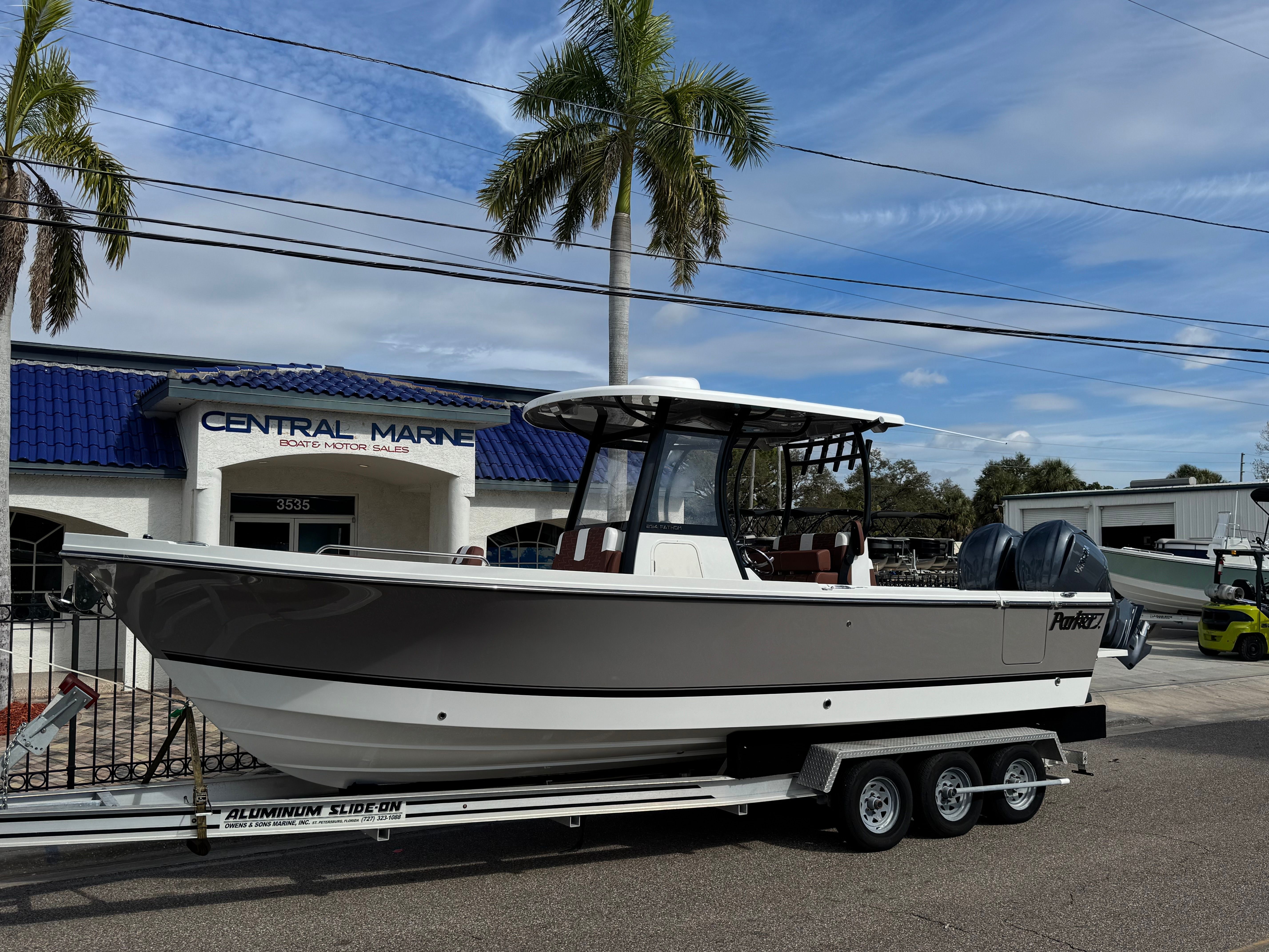 2026 Parker 294 Fathom