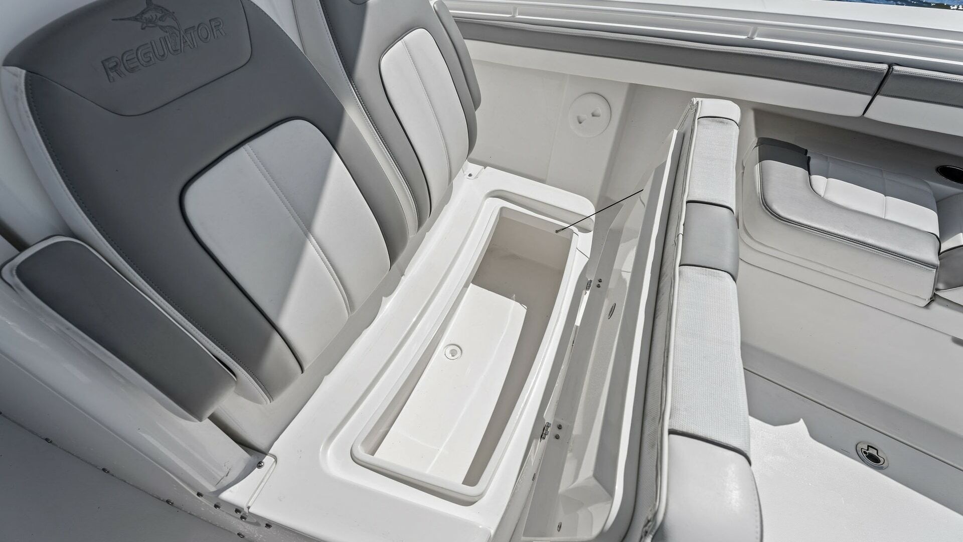 2022 Regulator — - Image 11