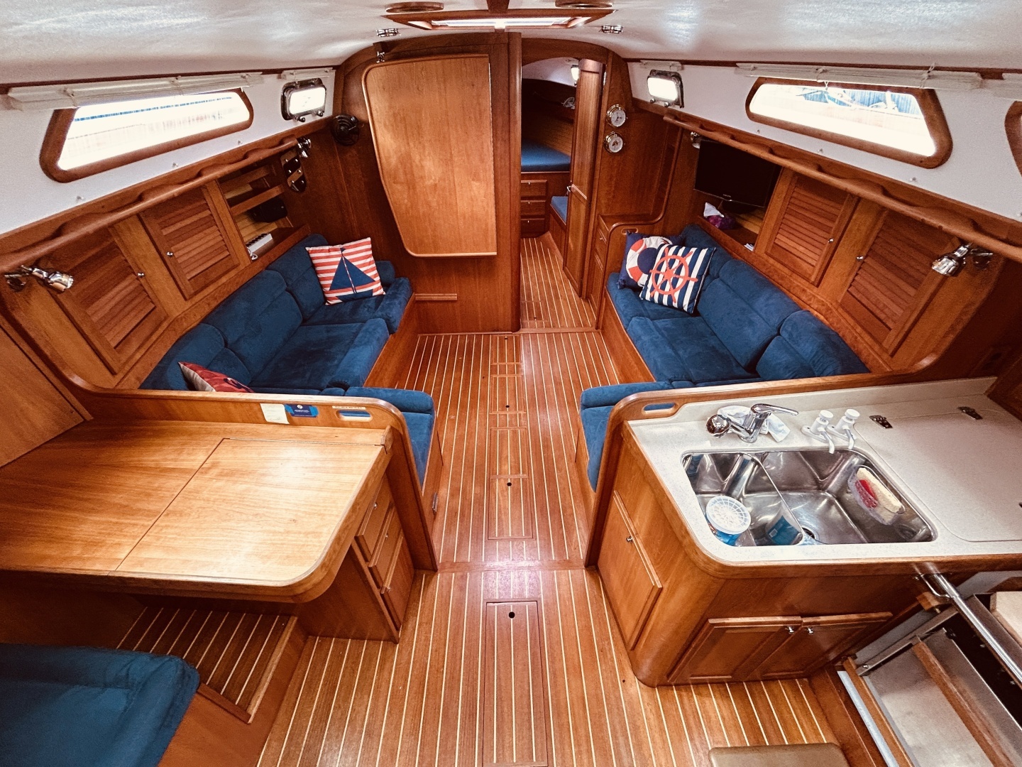 2004 Sabre 426 - Image 21