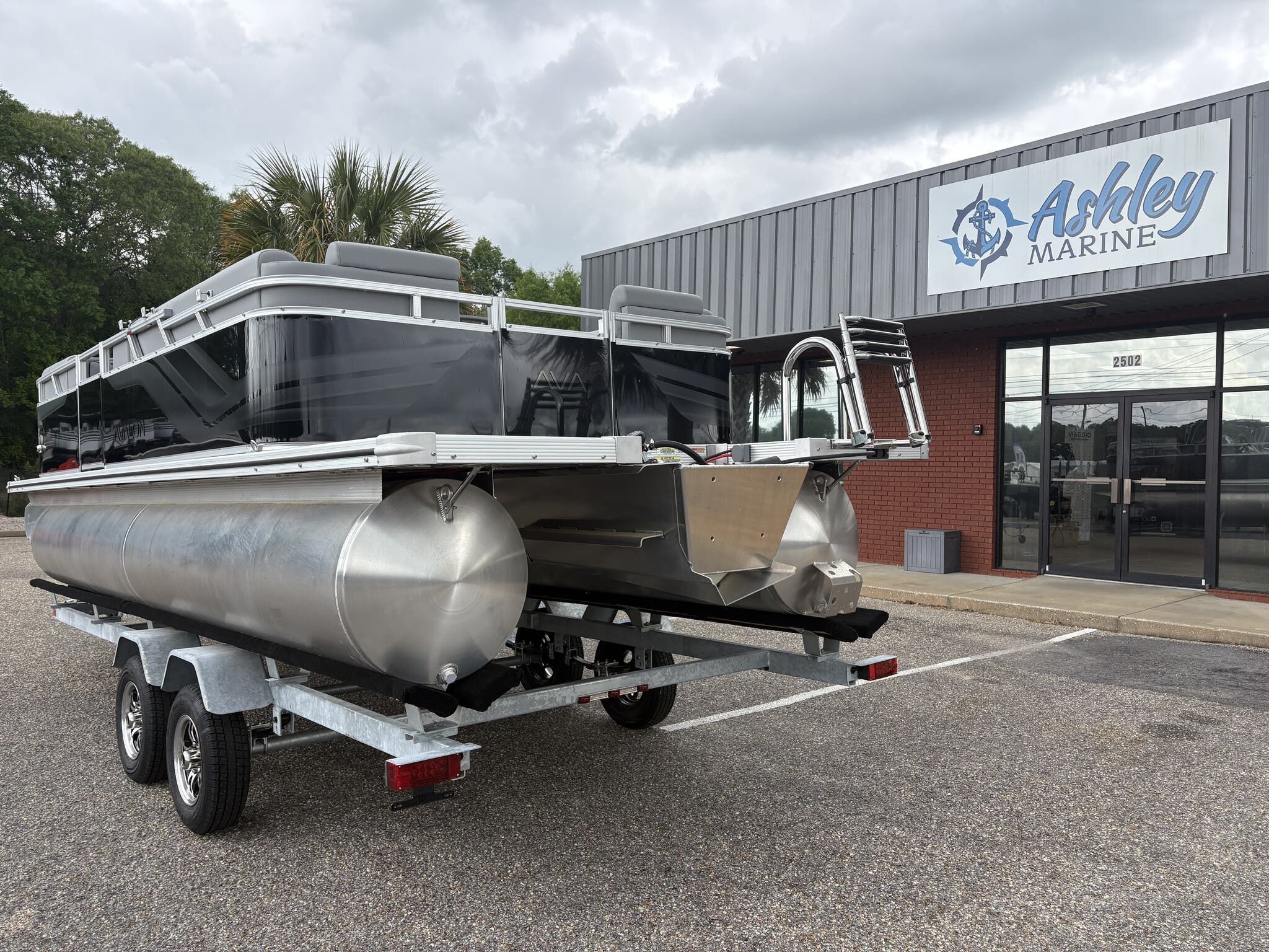 2026 Avalon VLS 21 QUAD LOUNGER-90HP - 3