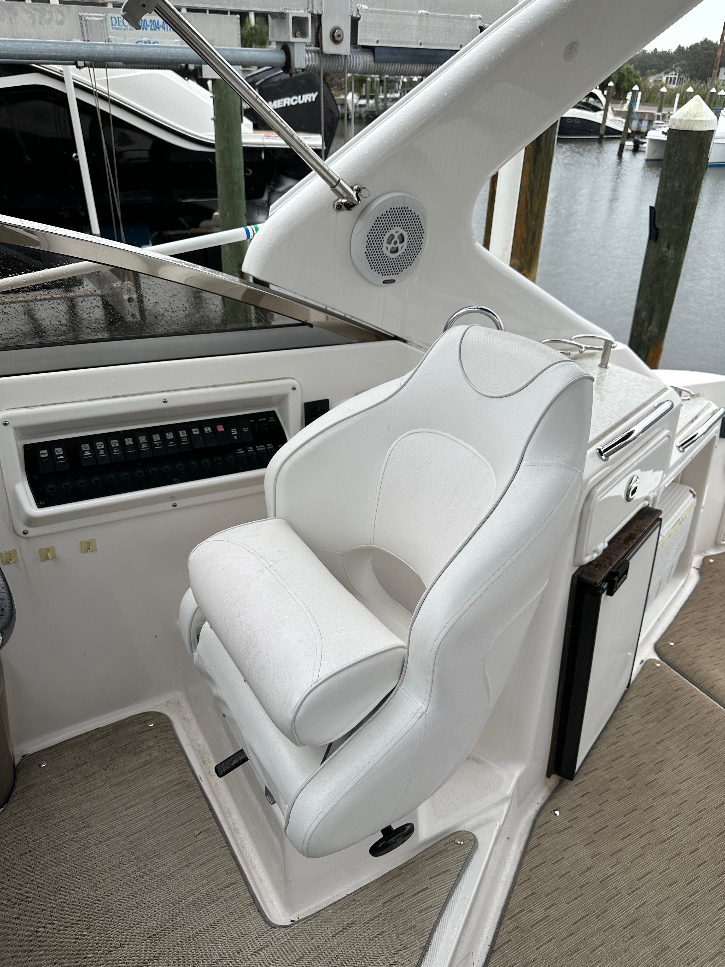 2016 Regal 30 Express - 5