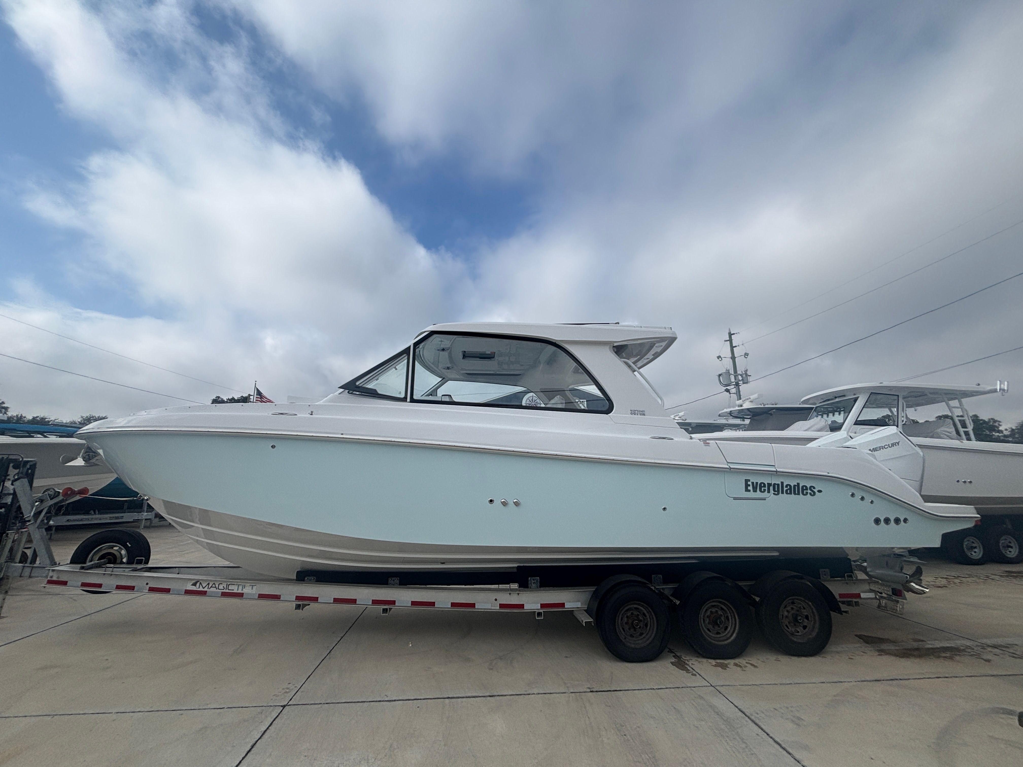 2026 Everglades 367CX