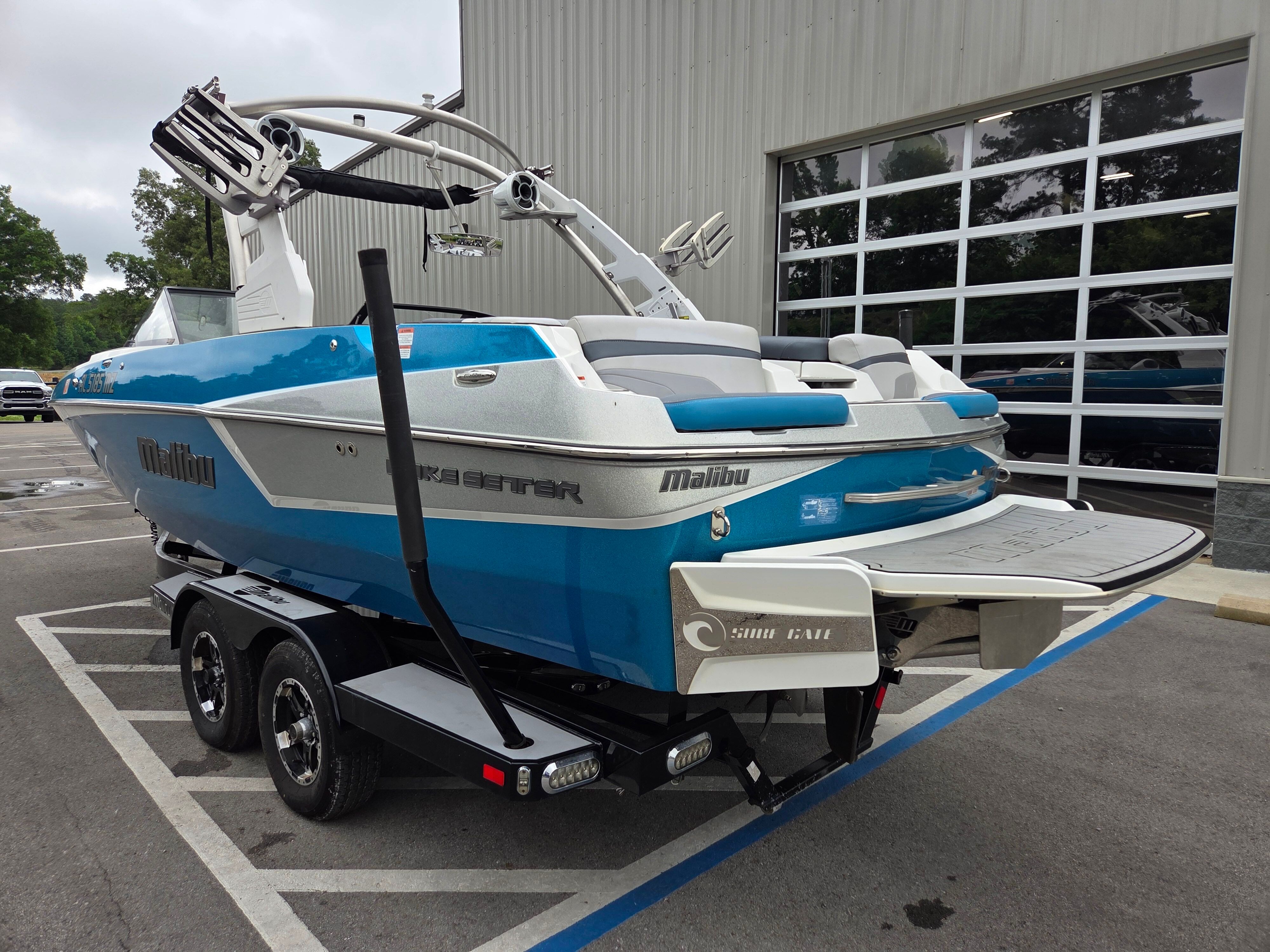 2018 MALIBU 22 MXZ - Image 6