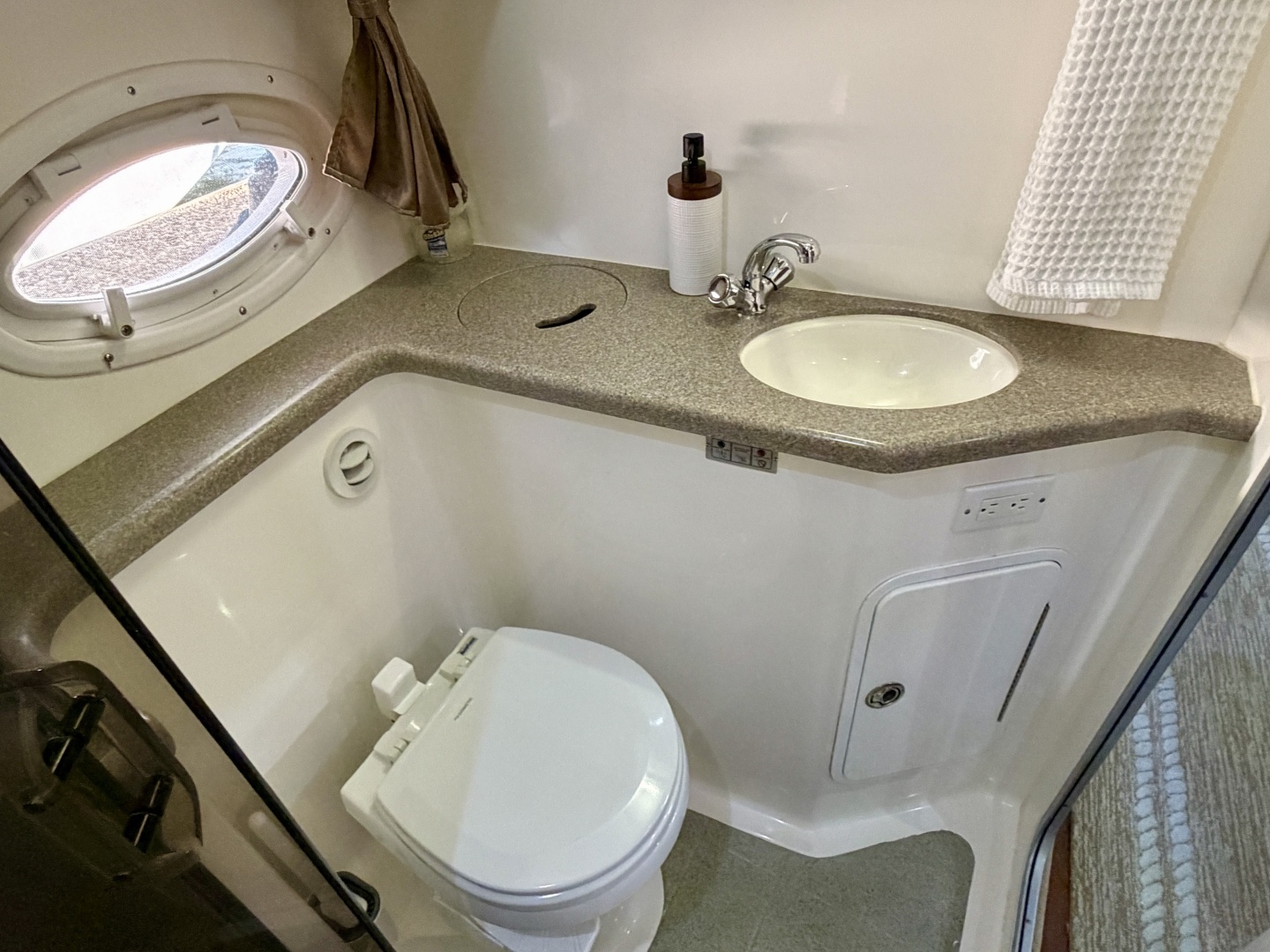 2007 Rinker 350 Express Cruiser - Image 79
