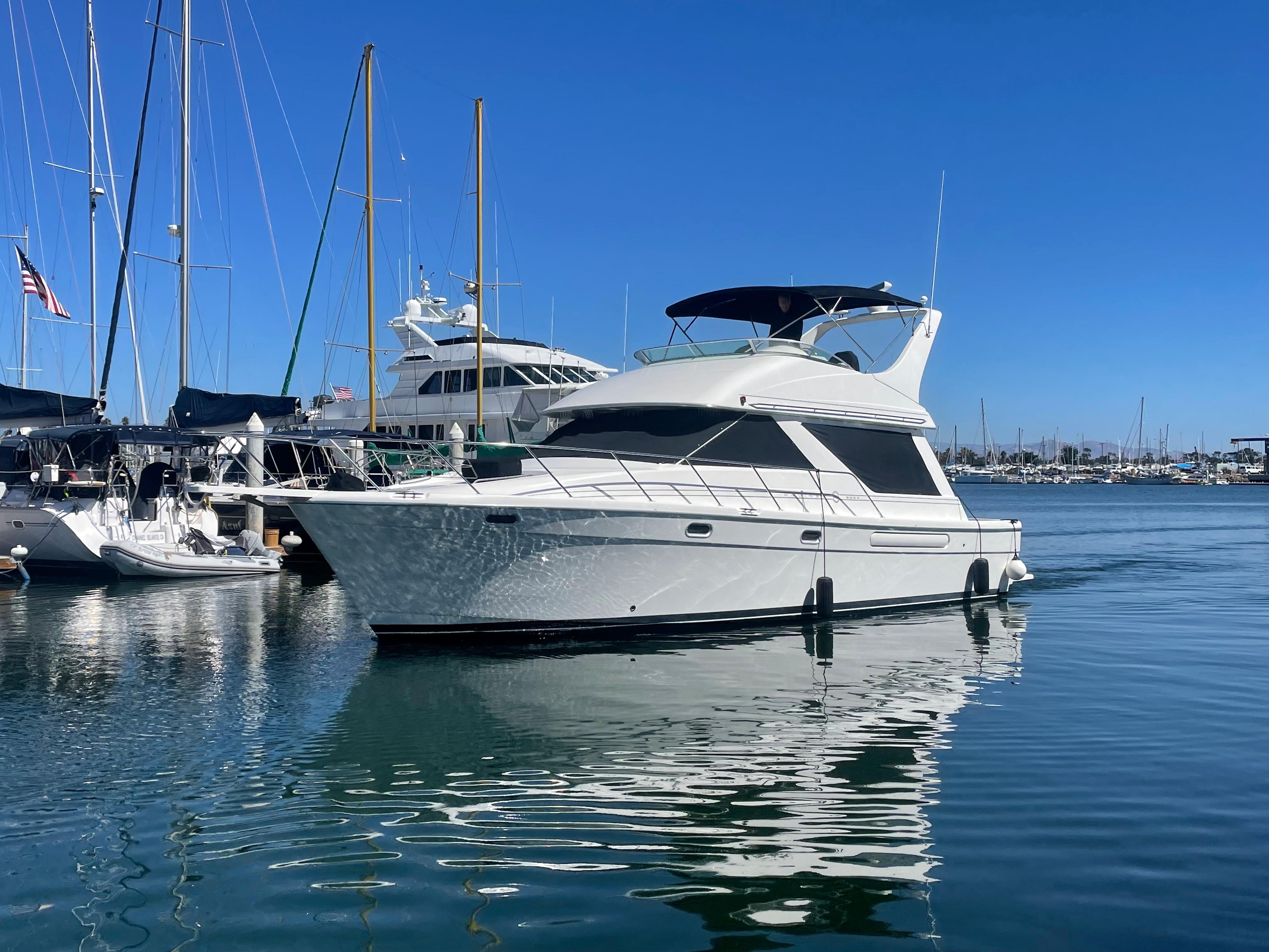 1996 Bayliner 3988 Command Bridge Motoryacht