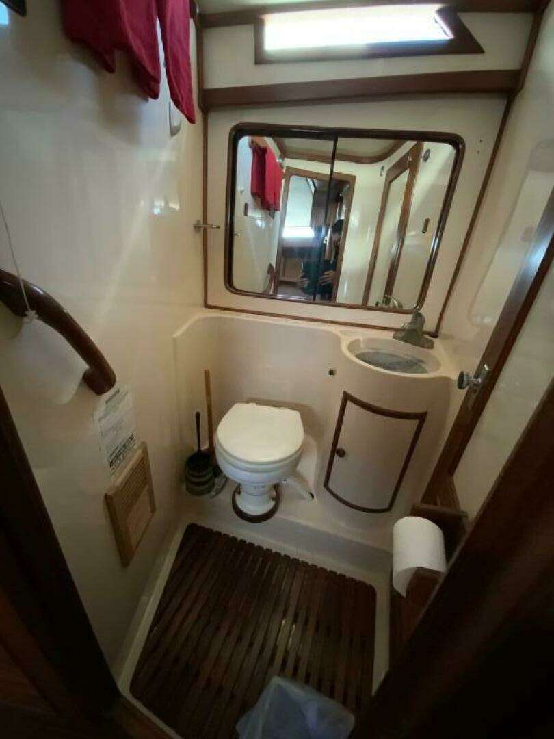 1987 President 41 Double Cabin Motor Yacht - Image 60