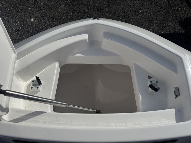 2026 Yamaha Boats 222 FSH Sport E - 18