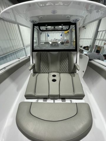 2024 Sportsman Open 352 Center Console - 32