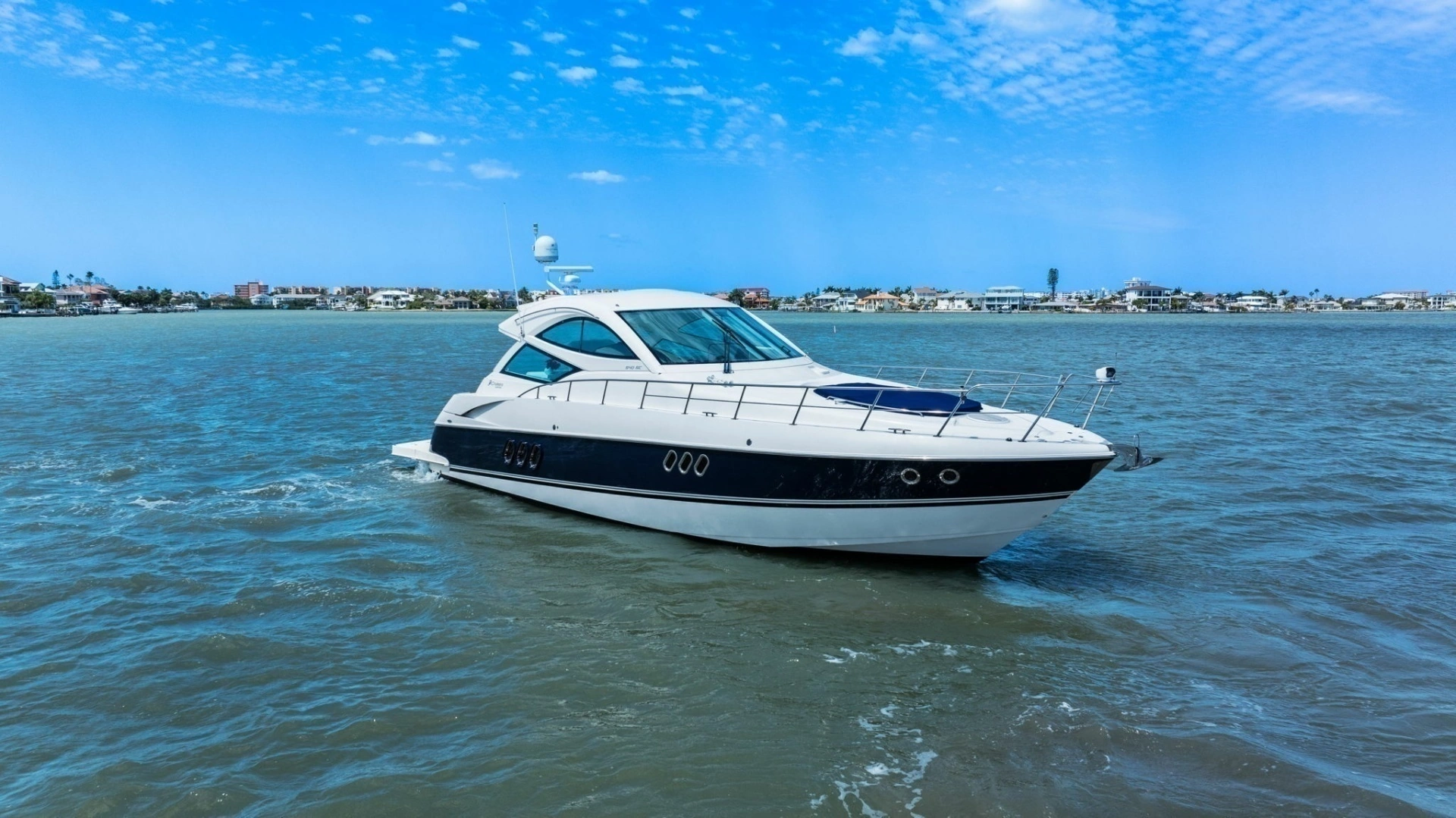 2012 Cruisers Yachts 540 Coupe - Image 50