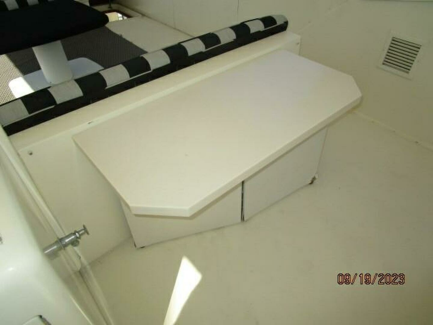1986 Hatteras 63 CPMY - Image 22