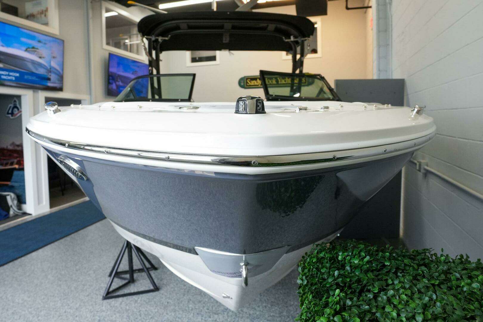 2025 Regal LX2 - Image 4