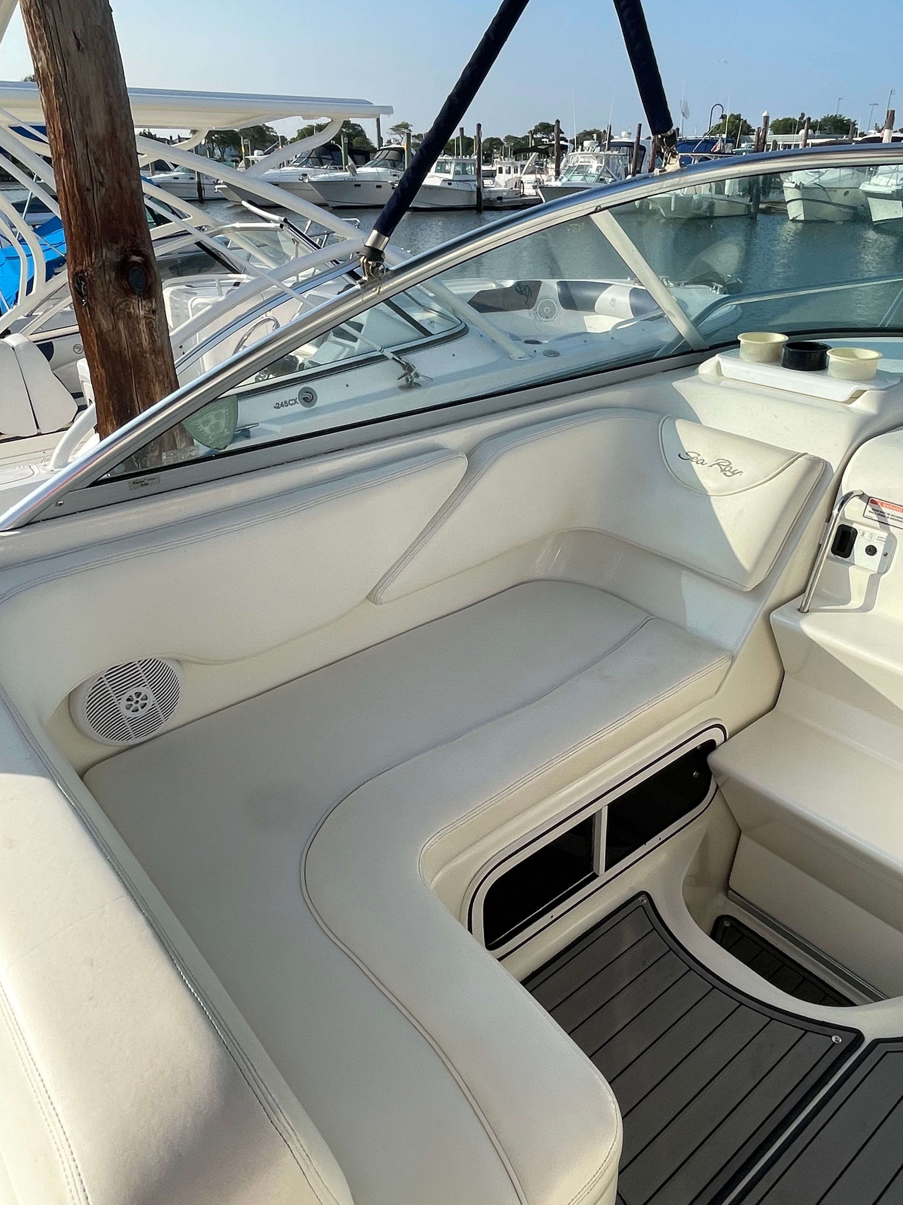 2004 Sea Ray Sundancer 260 - 5