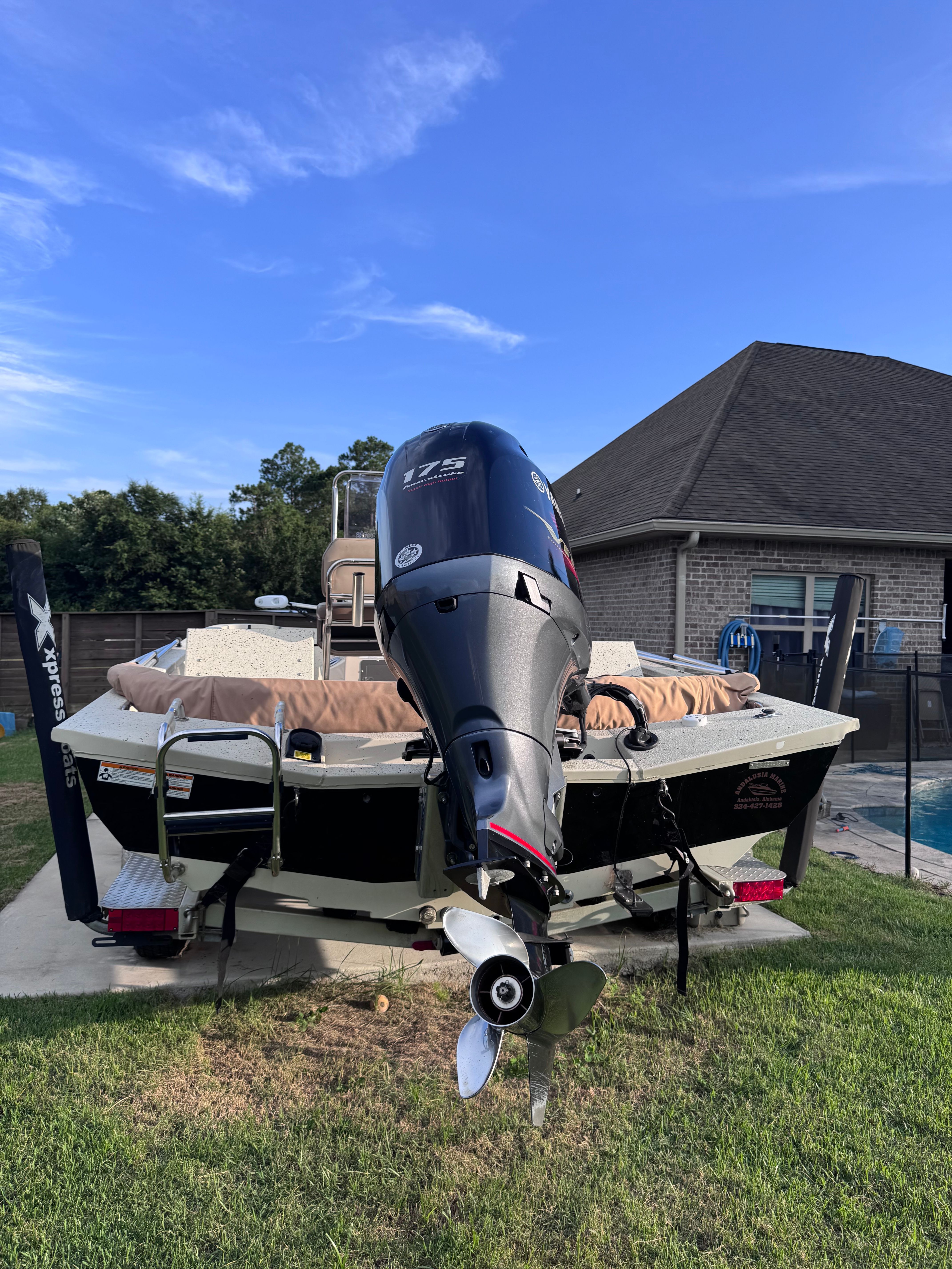 2018 Xpress H22B Bay - 2