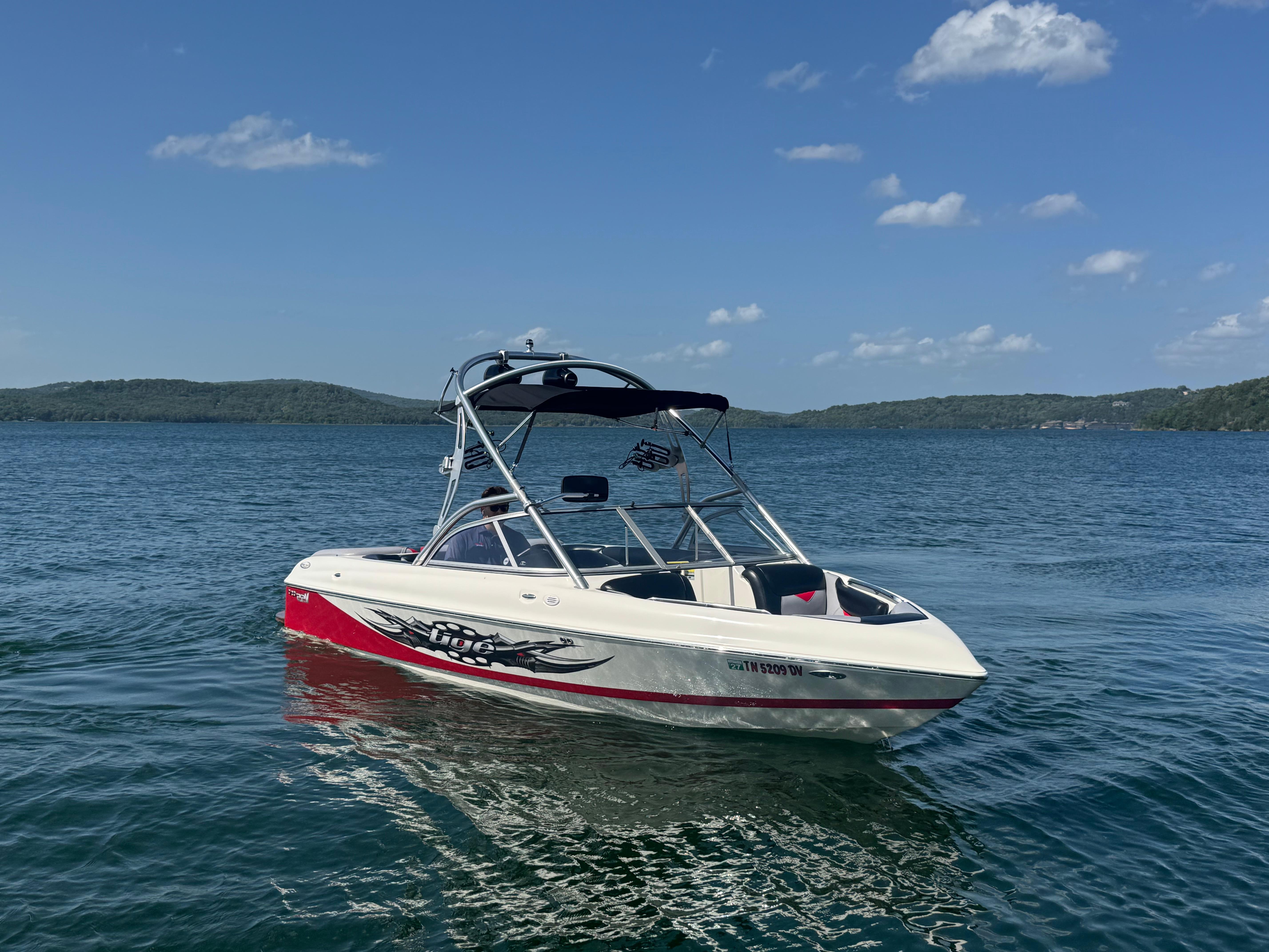2006 Tigé 22V