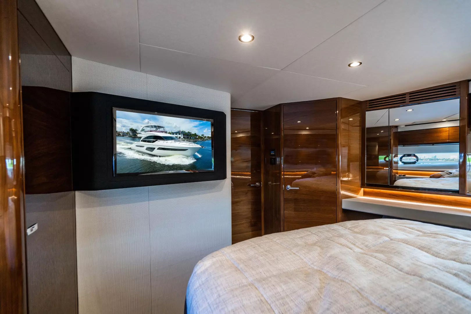 2018 Princess F62 - Image 90
