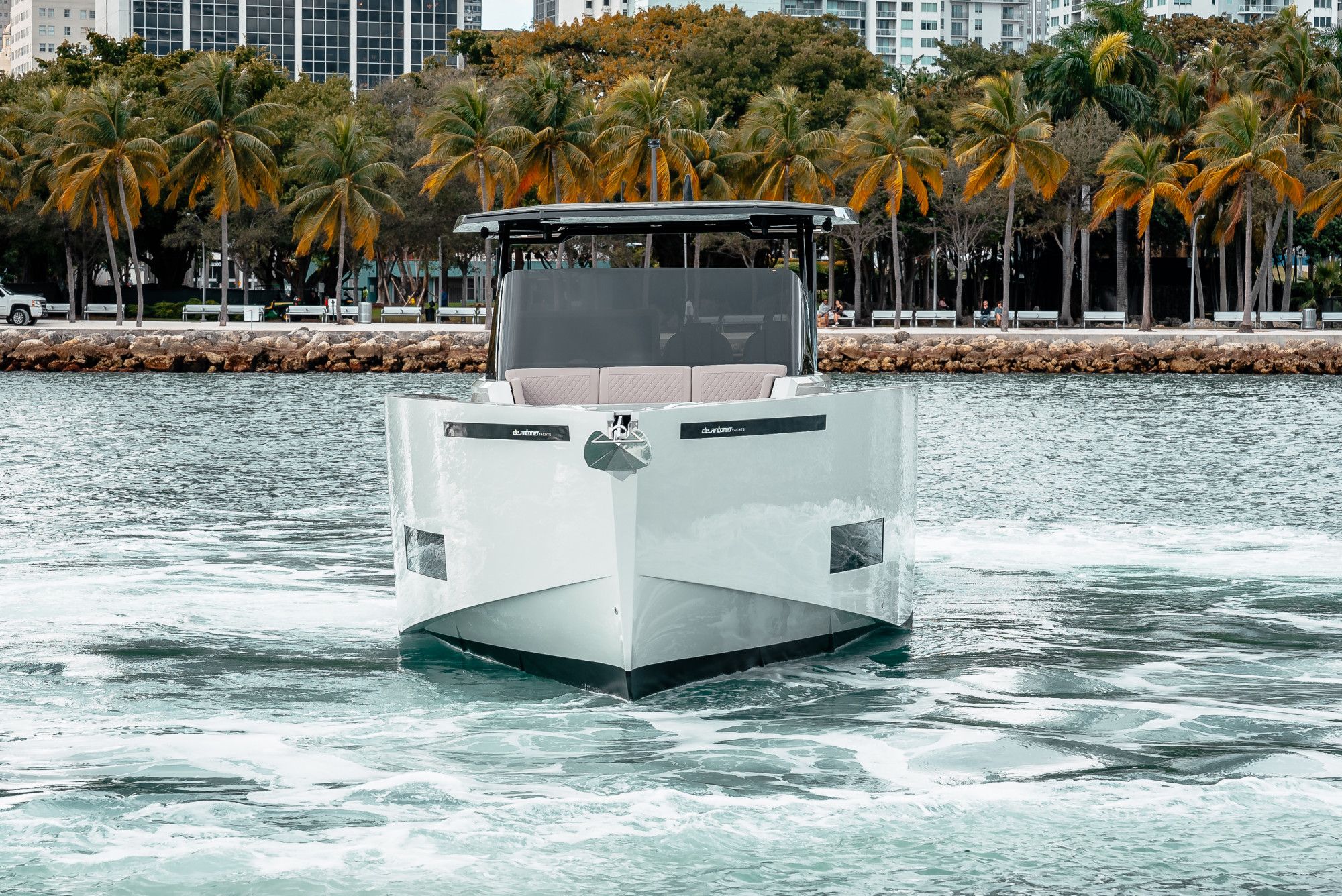 2025 De Antonio Yachts D42 Open - 3