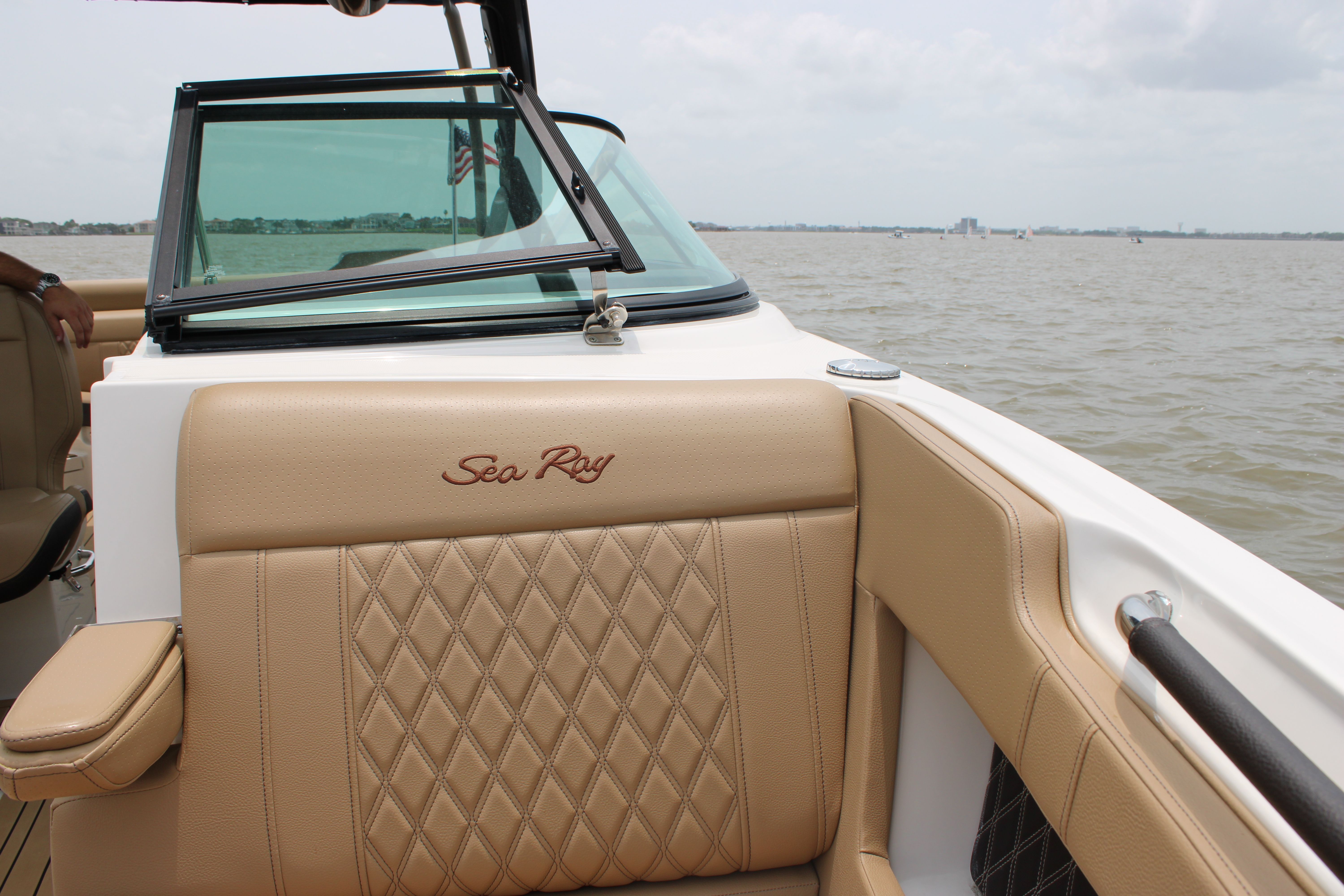 2020 Sea Ray SLX 280 - 46