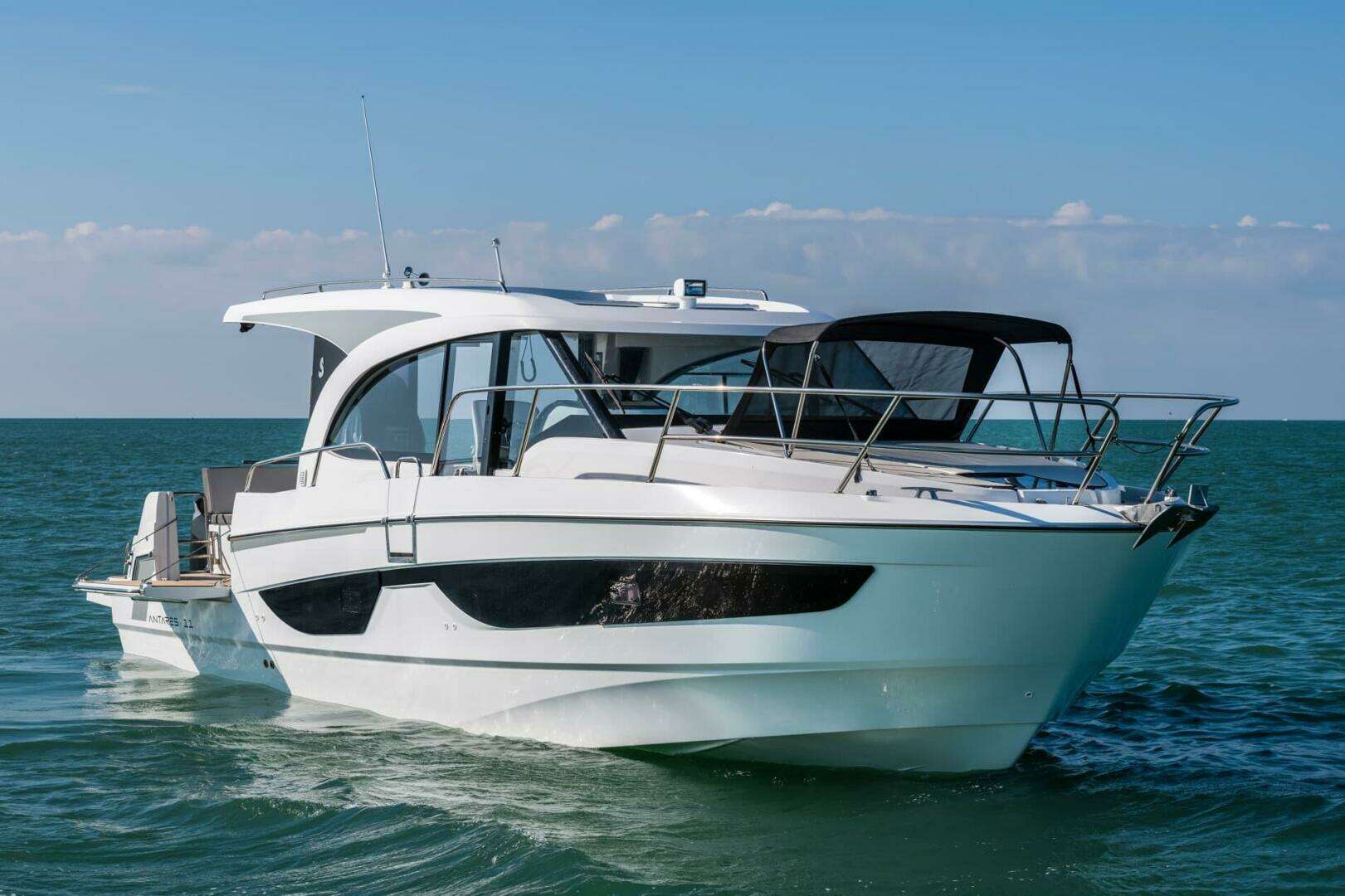 2026 Beneteau Antares 11 - Image 10