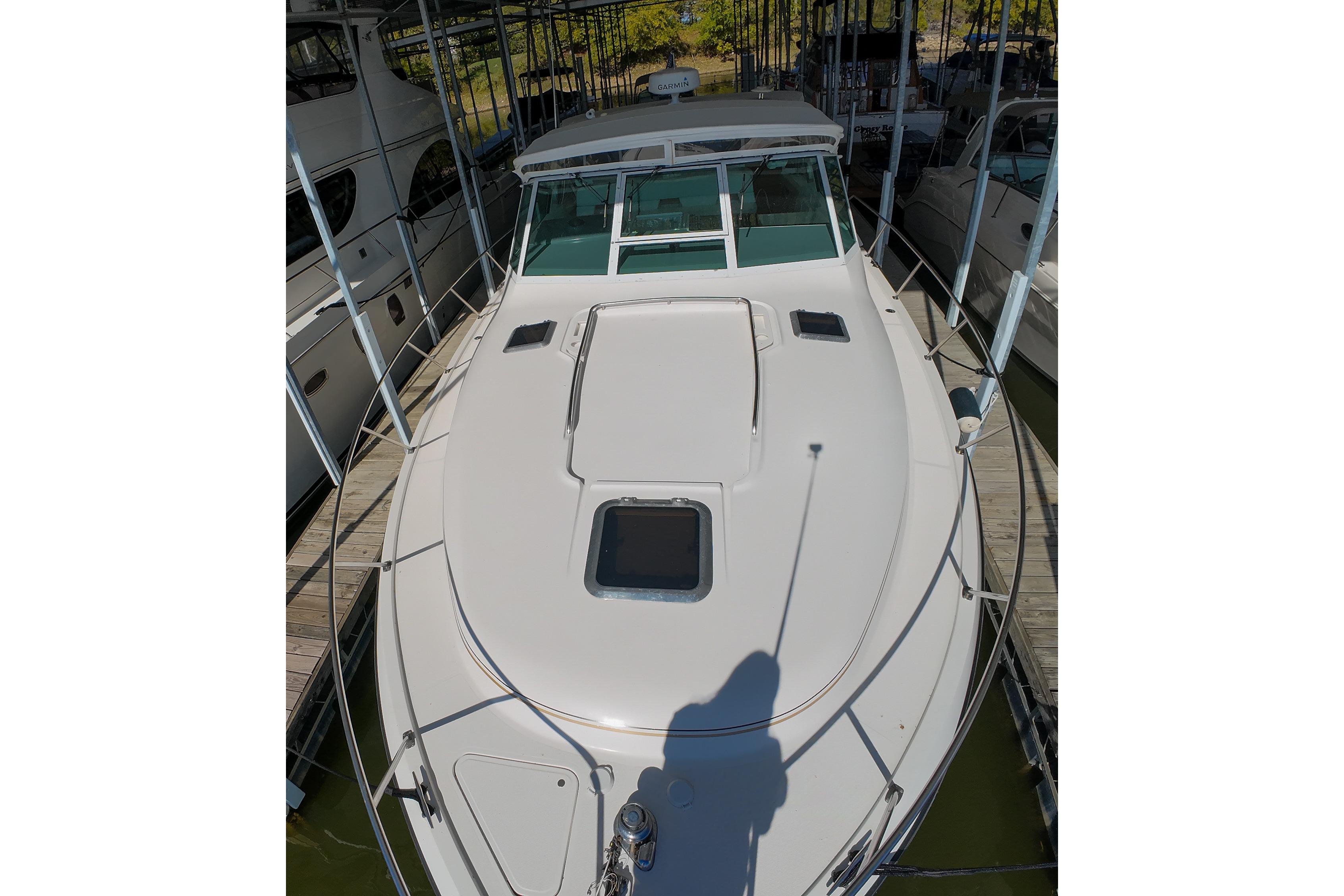 1999 Tiara Yachts 3500 Express