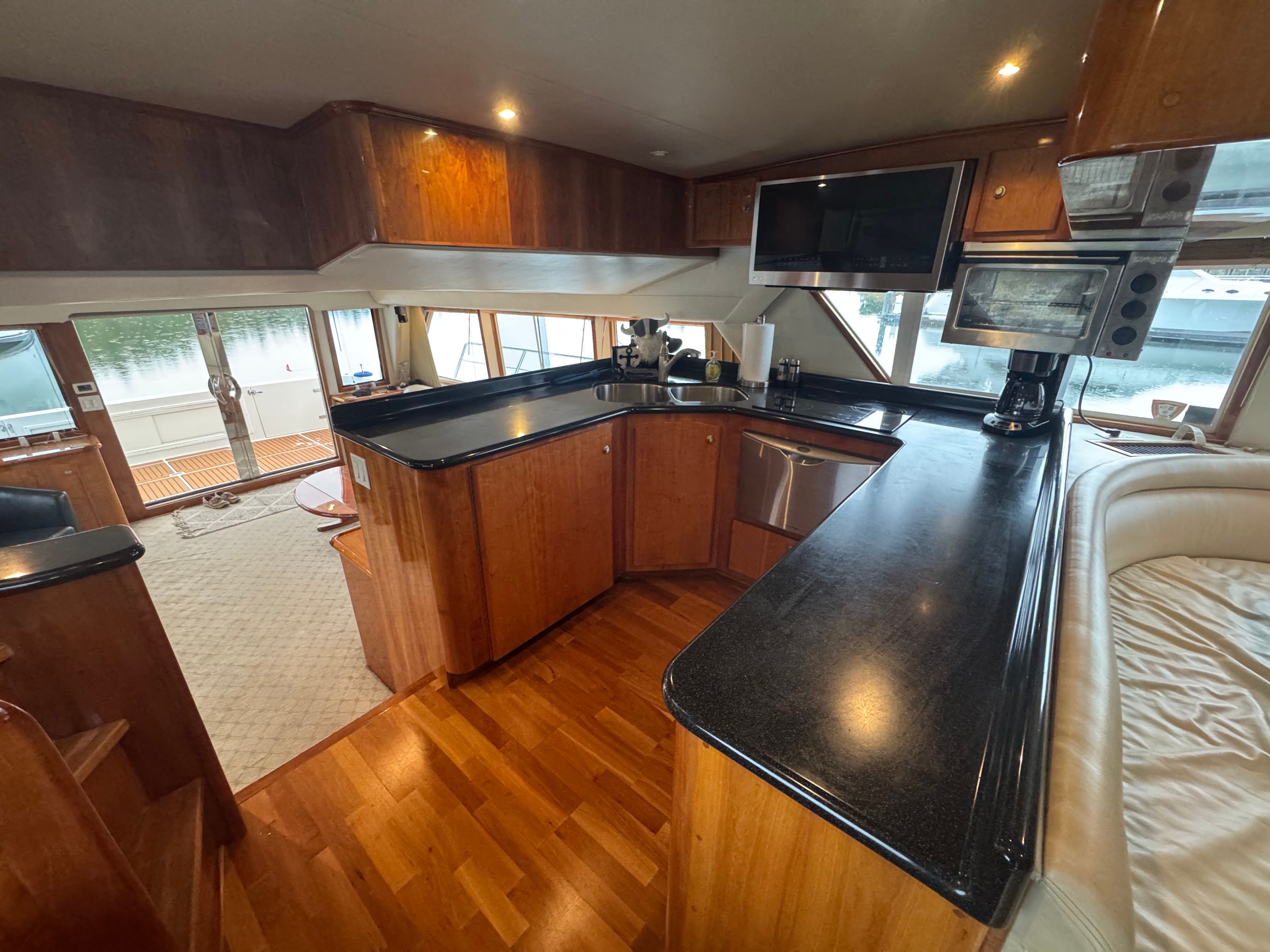 2004 Navigator 61' Classic Pilothouse - 18