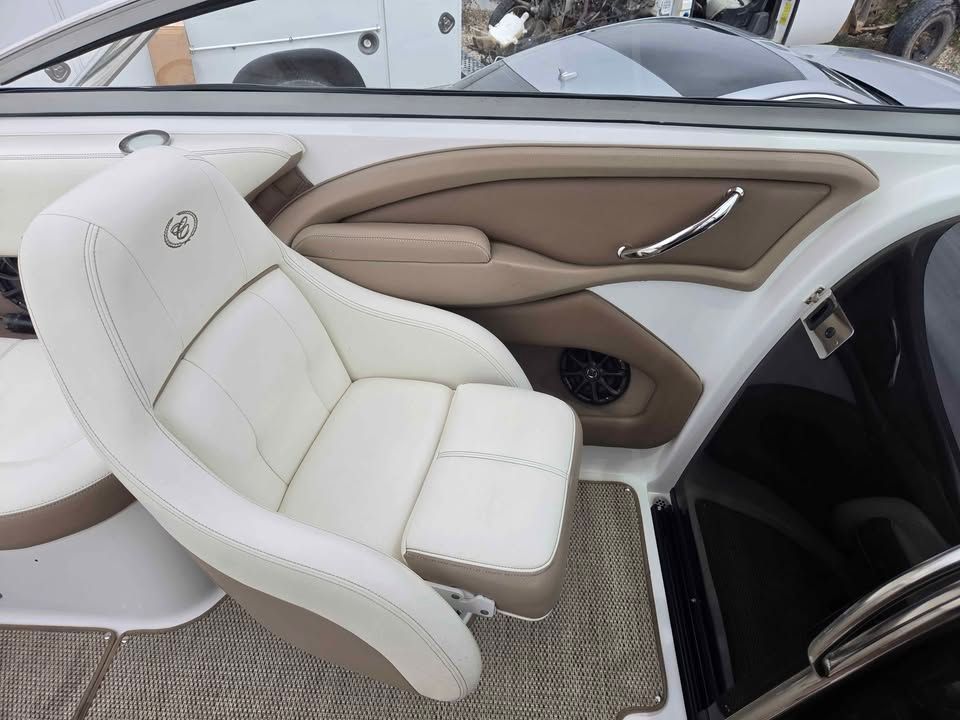 2012 Cobalt 243 - 10