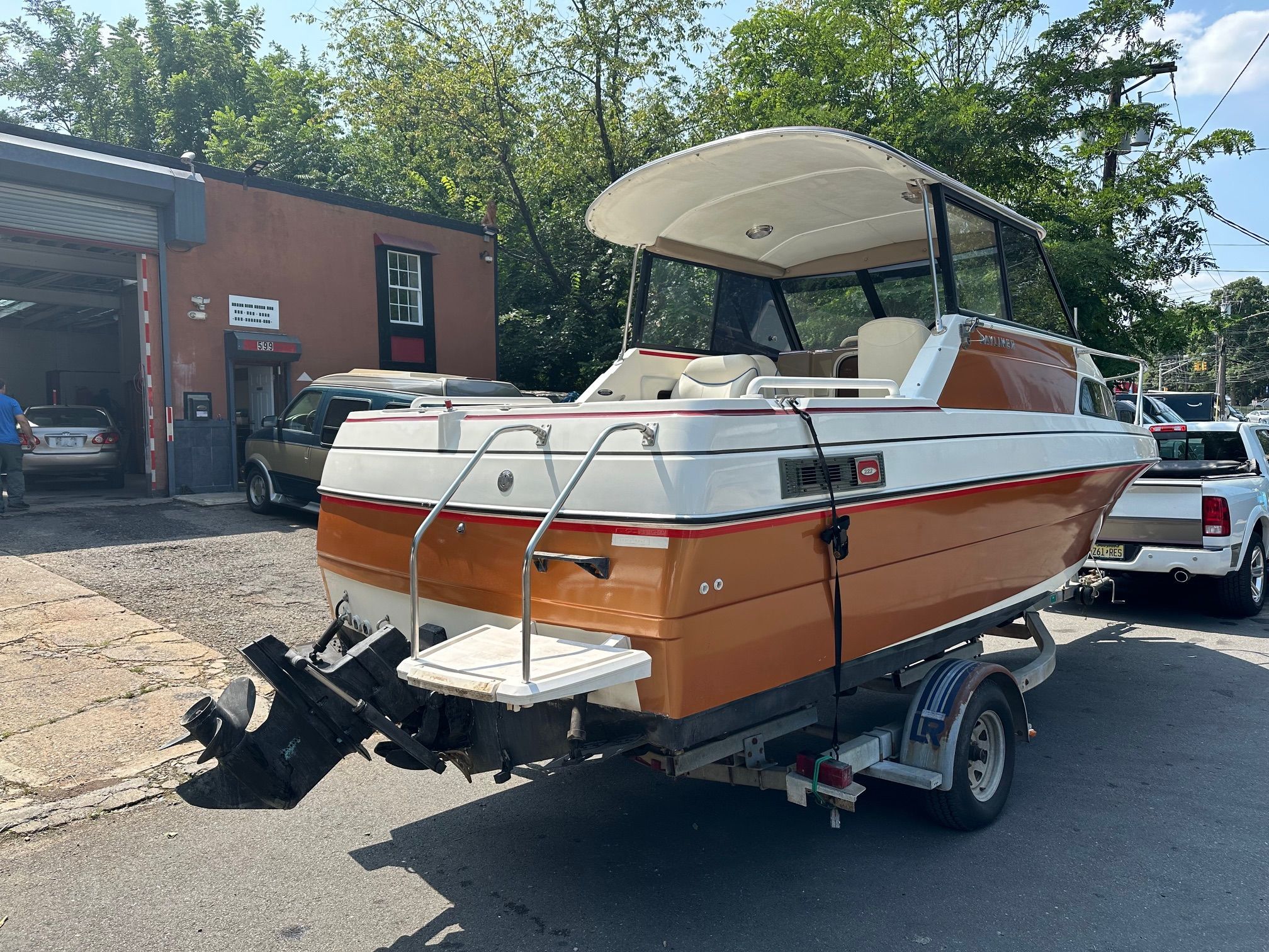 2006 Bayliner Sierra - 2