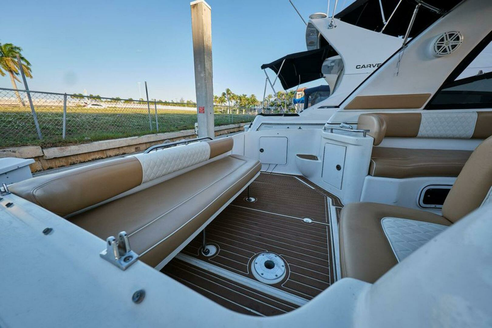 1997 Sea Ray 290 Sundancer - Image 12