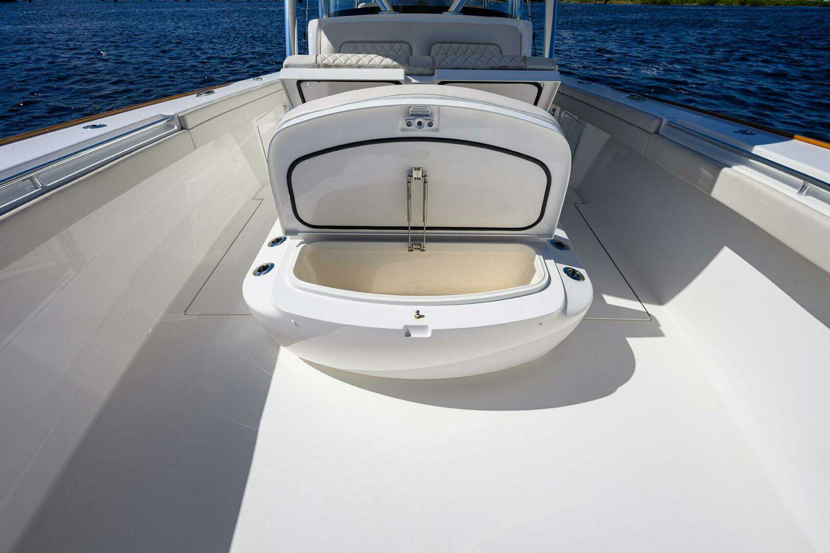 2022 Valhalla Boatworks V-41 - Image 14