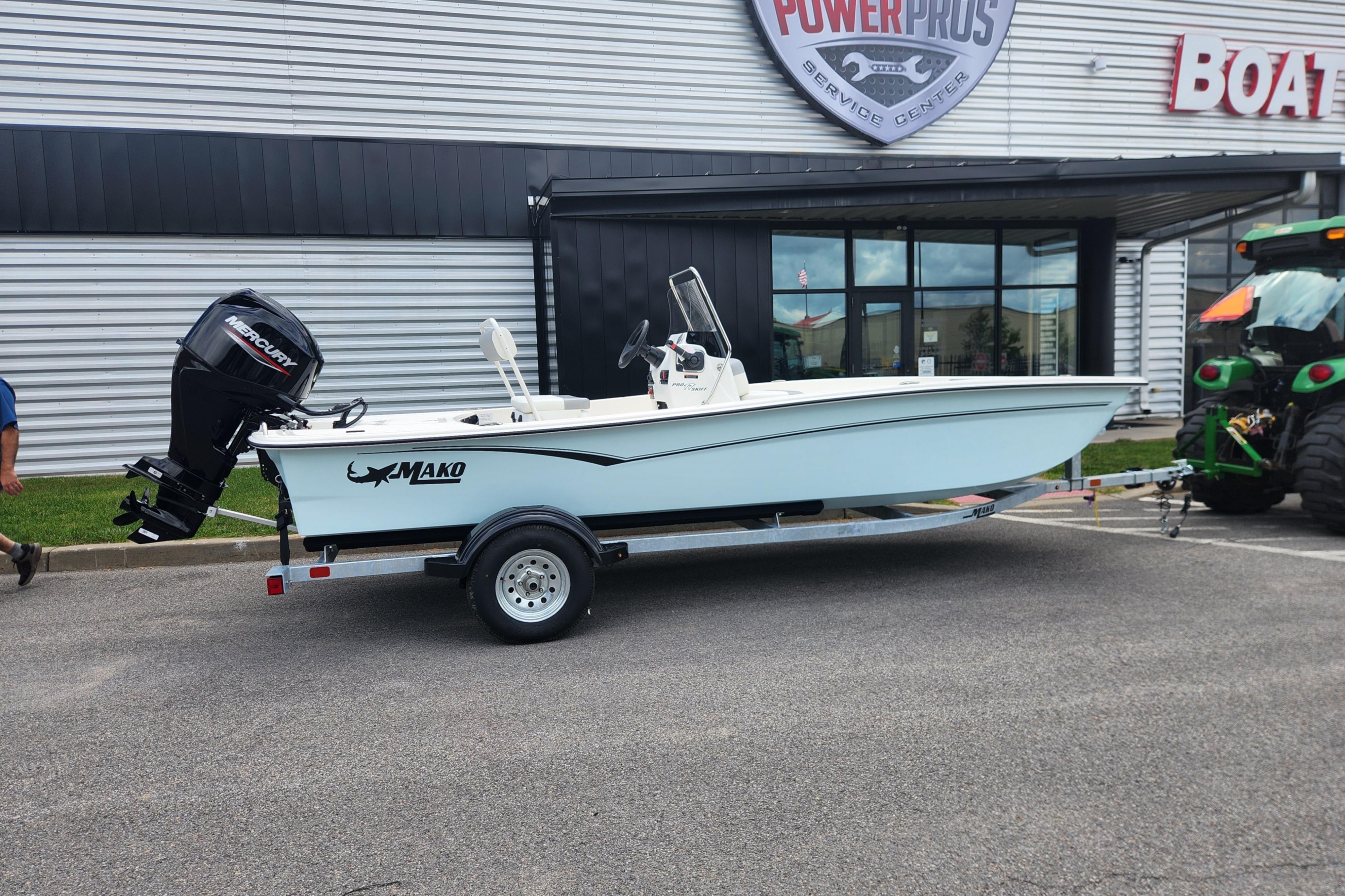 2026 Mako Pro Skiff 17 CC