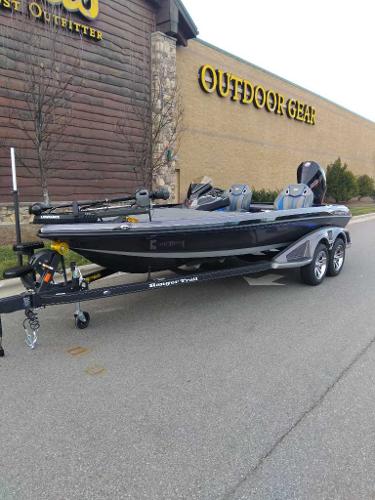 2024 Ranger Z520R Ranger Cup Equipped boat on trailer outside outdoor gear store.