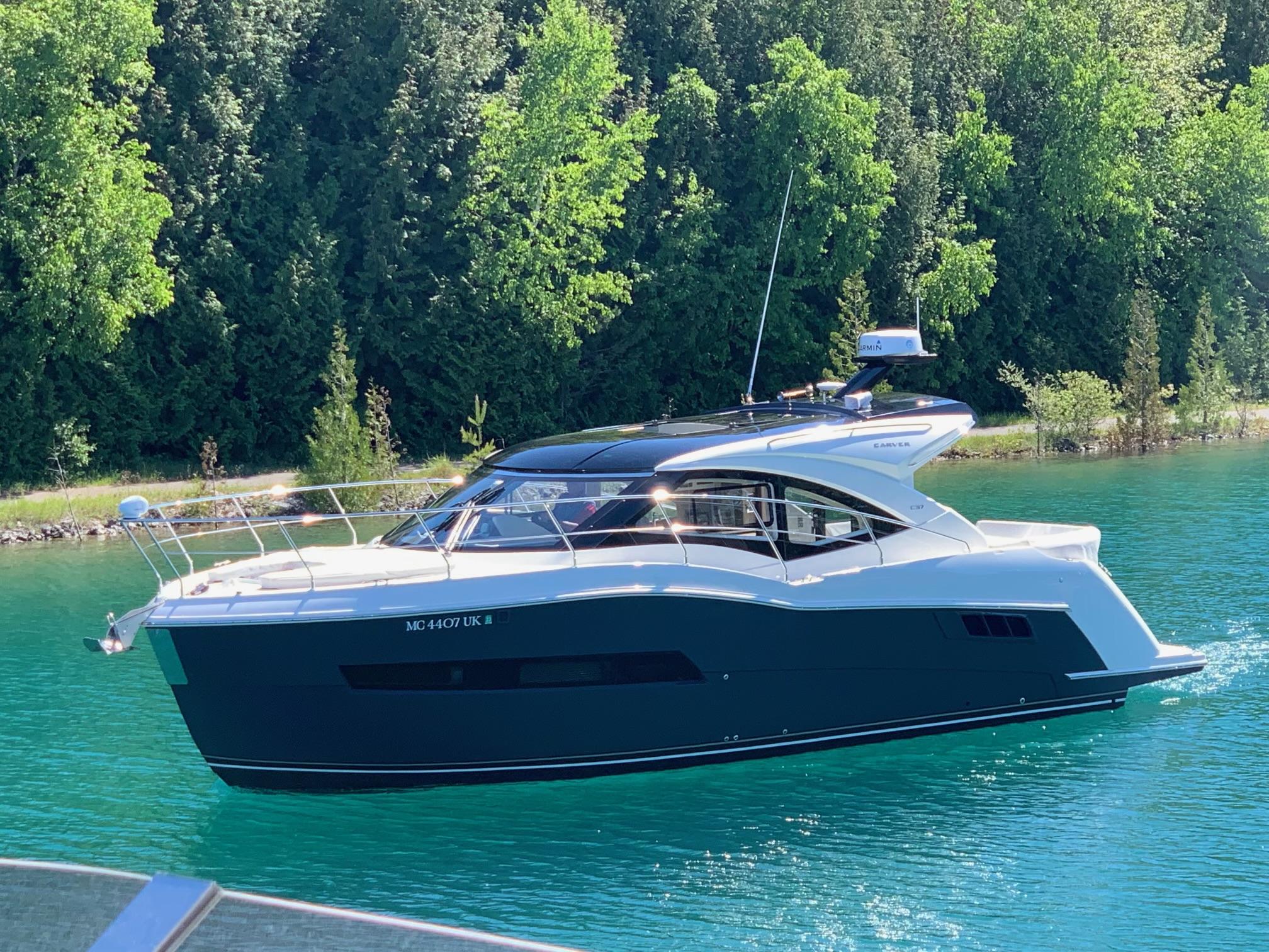 2020 Carver C37 Coupe