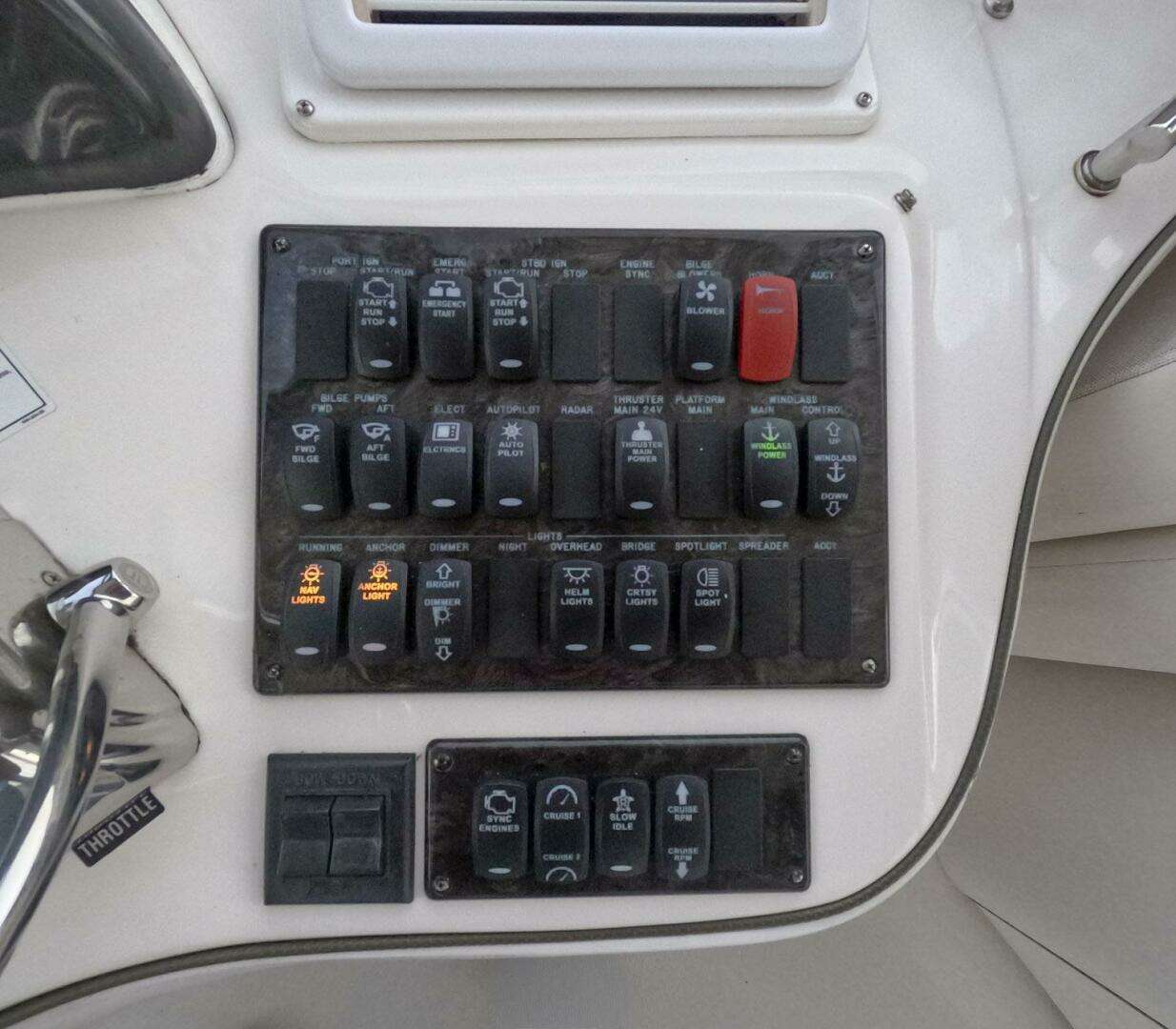 2007 Sea Ray 44 Sedan Bridge - Image 32