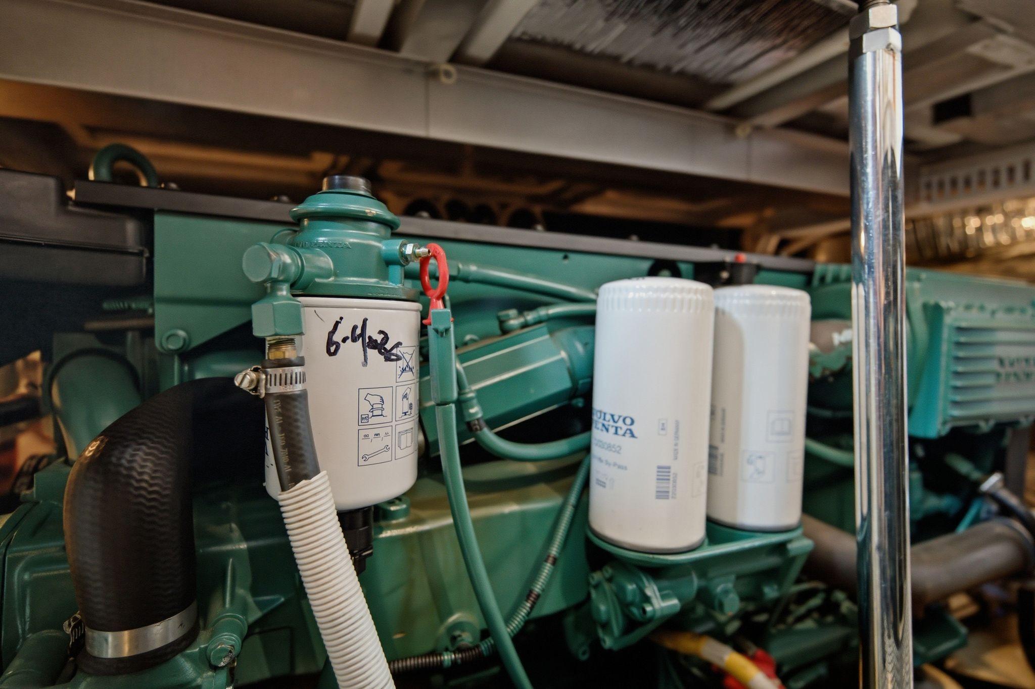 Engine room of 2005 Carver 39 Motor Yacht with Volvo Penta components.